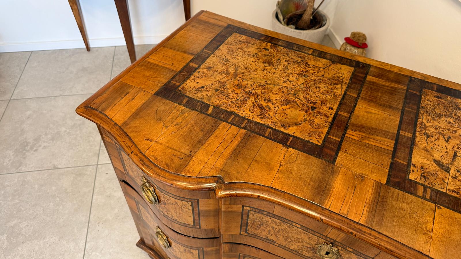 Authentische Barock Kommode Obstholz Marketerien Antiquität Nussholz  G2375