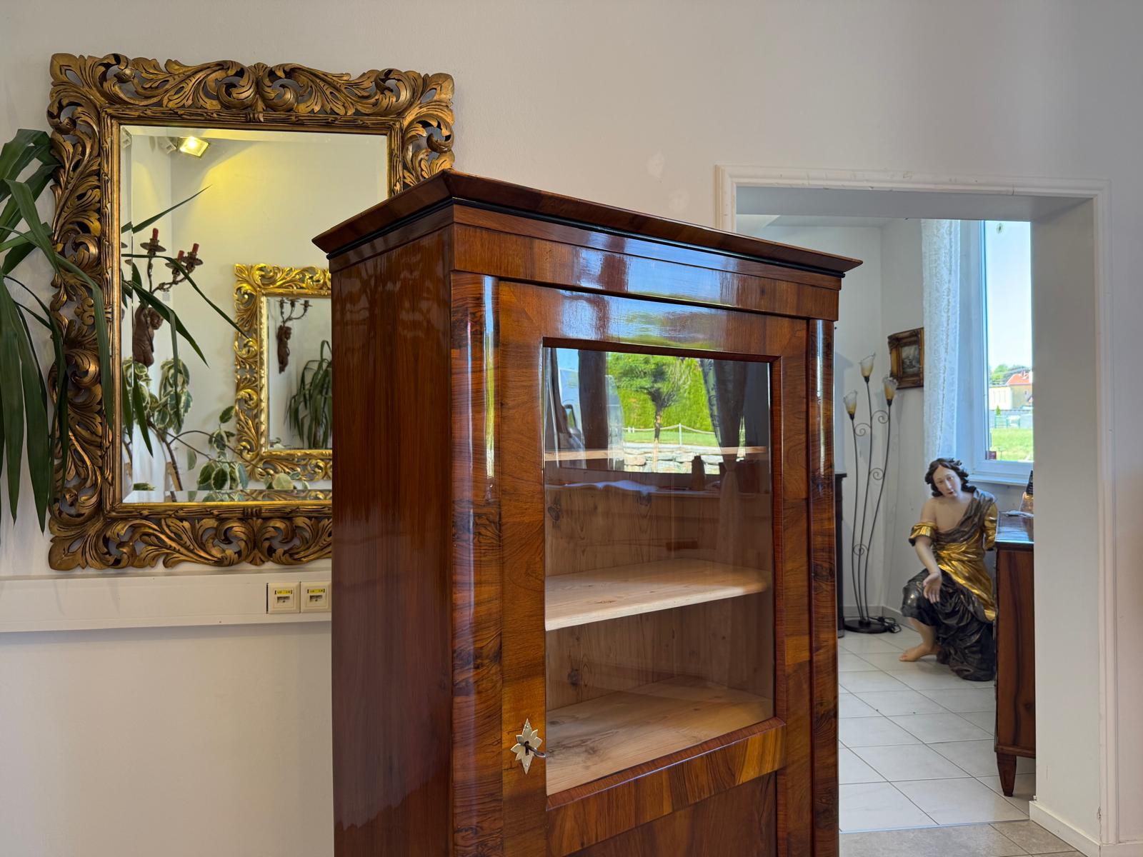 Biedermeier Vitrine Bücherschrank Nussholz Restauriert Antiquität D2604