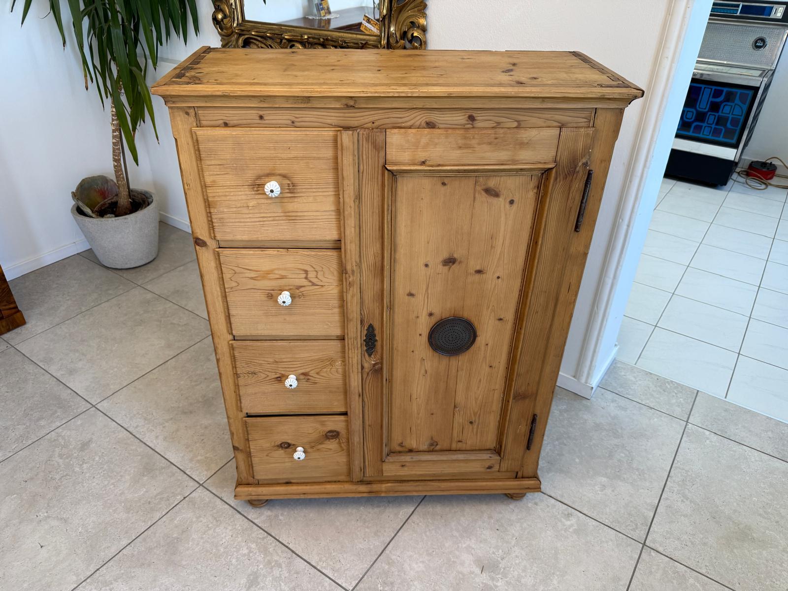 Biedermeier Brotschrank Almerschrank Alma, Vorratsschrank Speiskasten D2491