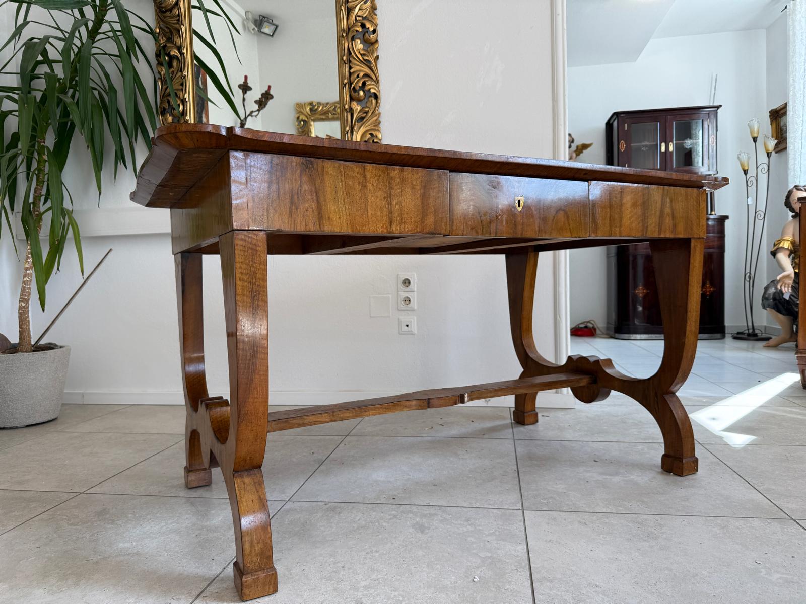 Spätbiedermeier Schreibtisch Sekretär Nussholz Originalstück D2388