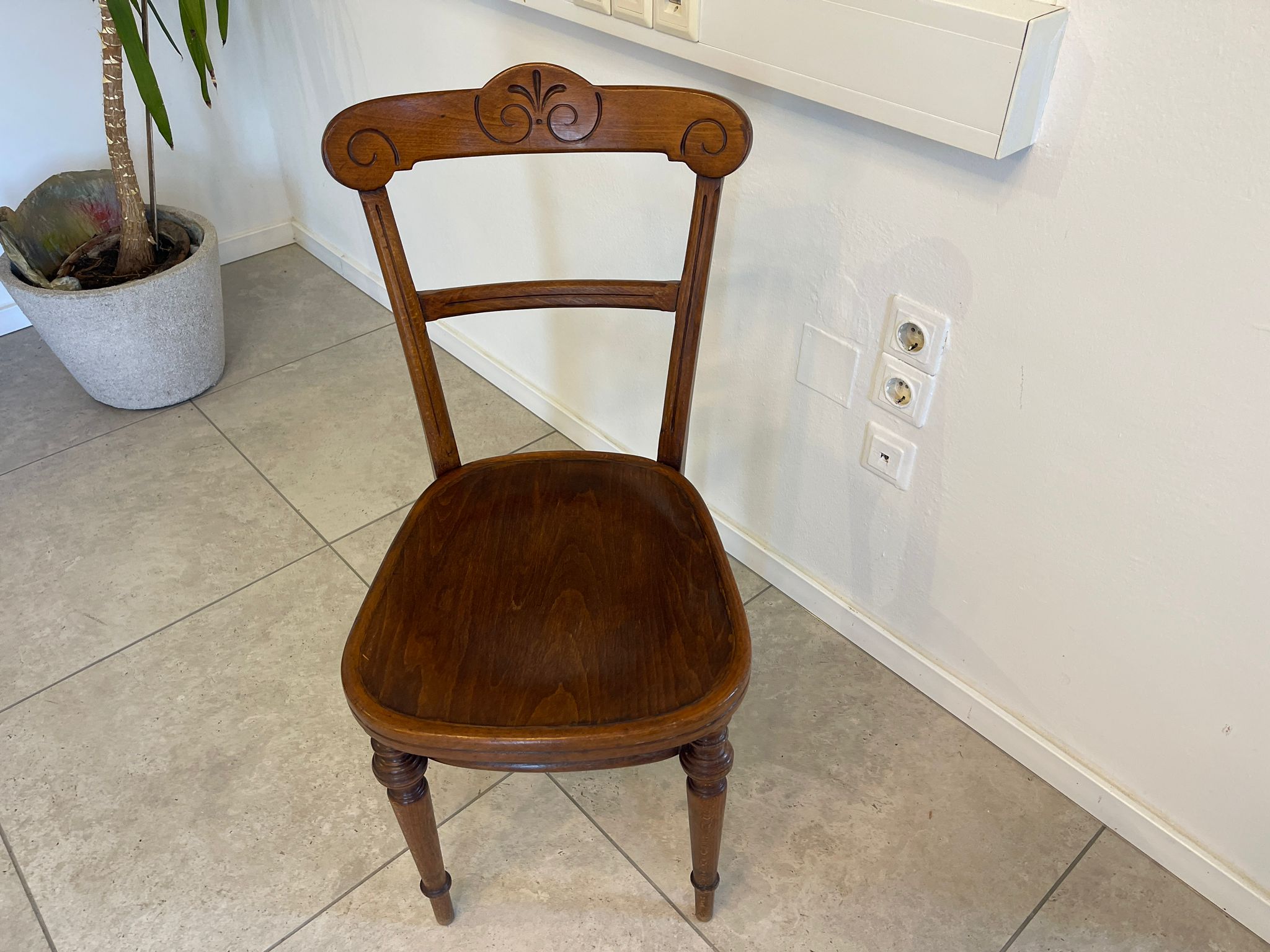 477e6db6-98af-4118-bfe0-d13d3bed024c Thonet Sessel Original - Bugholz Klassiker Modell A4894