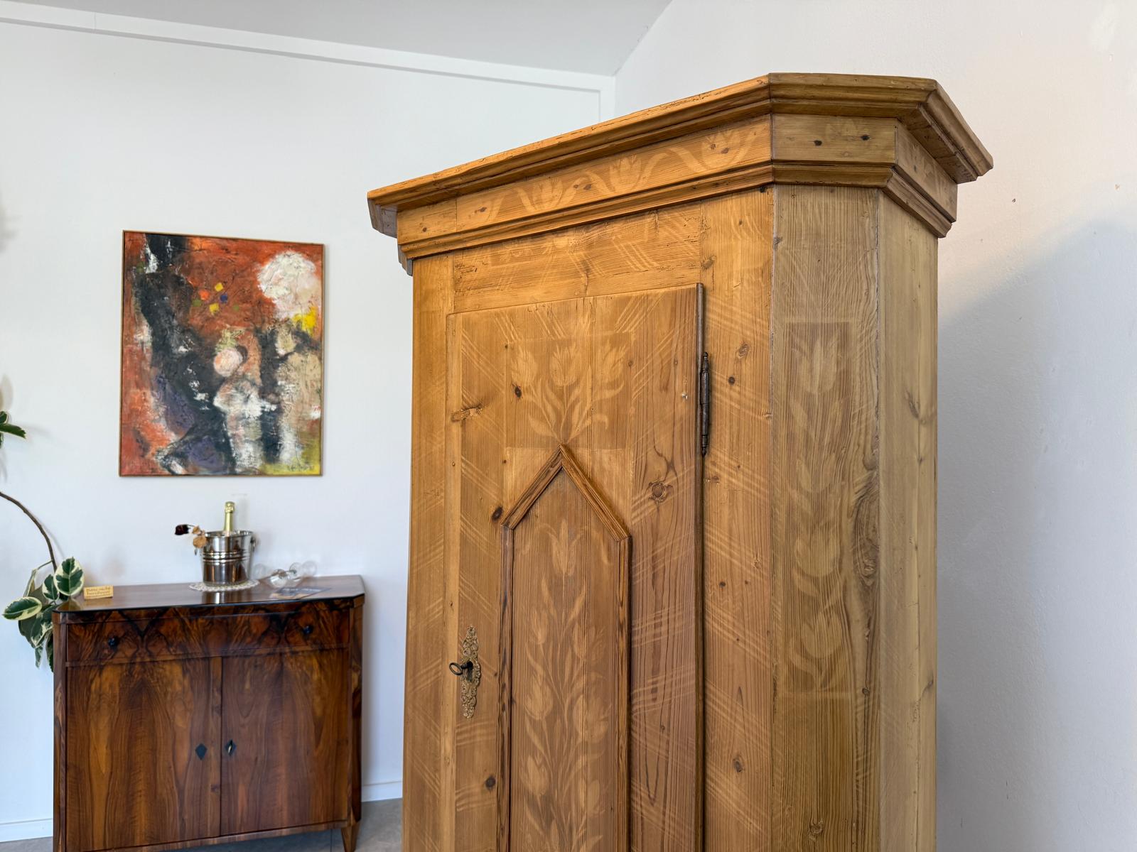 Restaurierter Biedermeier Bauernschrank Naturholzschrank G2010