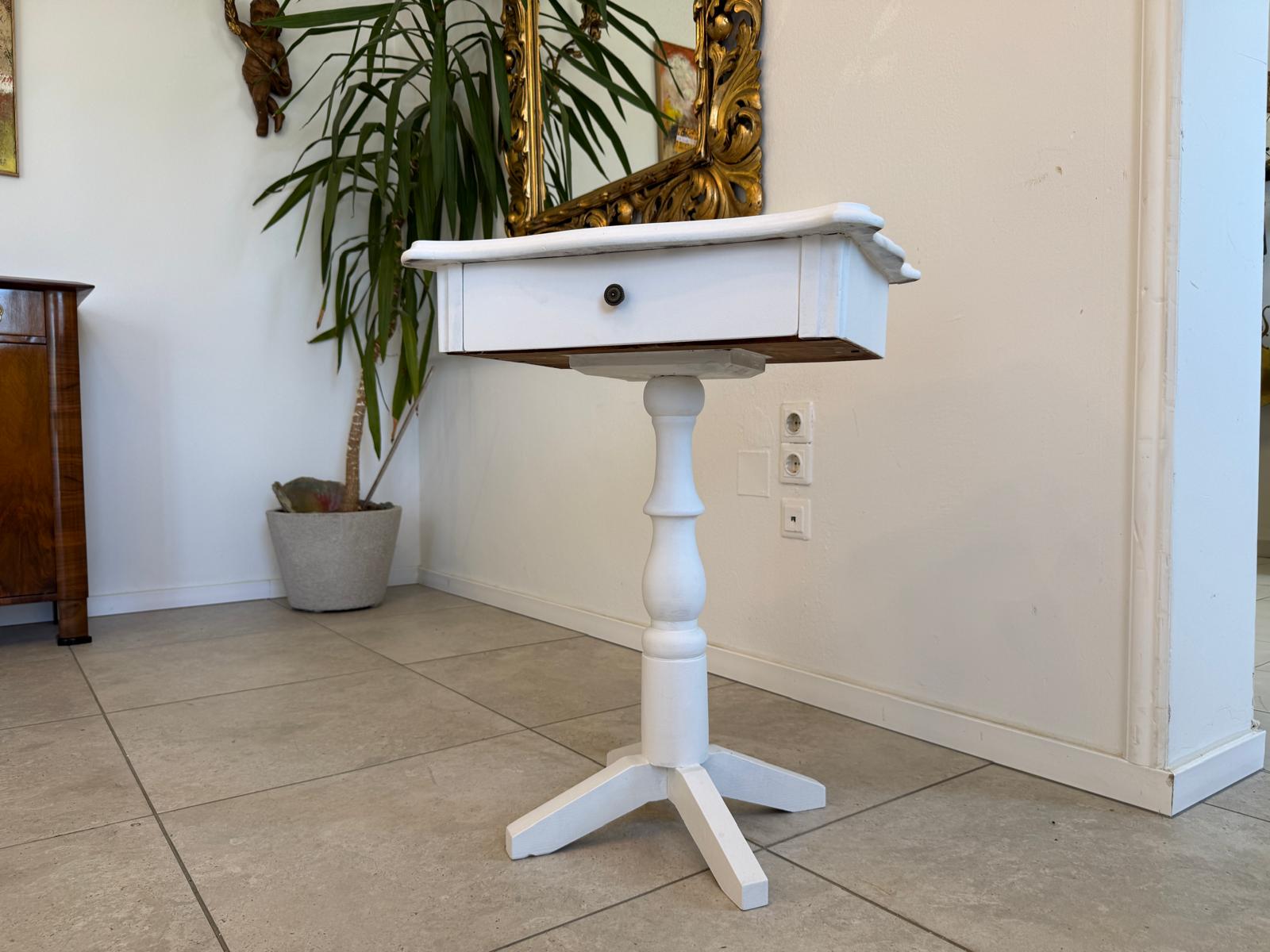 Bäuerliches Biedermeier Nähtischerl Chabby Chic D2334