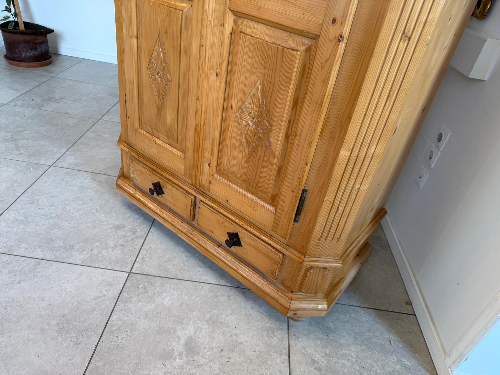 Traum Bauernschrank Landhausschrank Barockstil Kleiderkasten G1042
