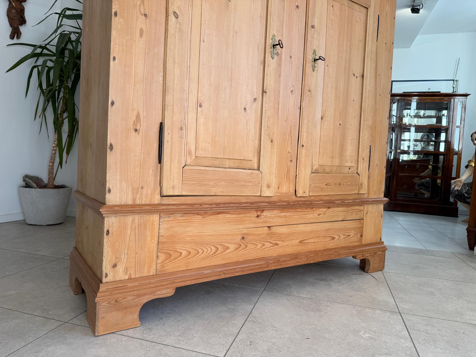 Originaler Bauernschrank Biedermeierschrank Hallenschrank Bauernkasten G2175