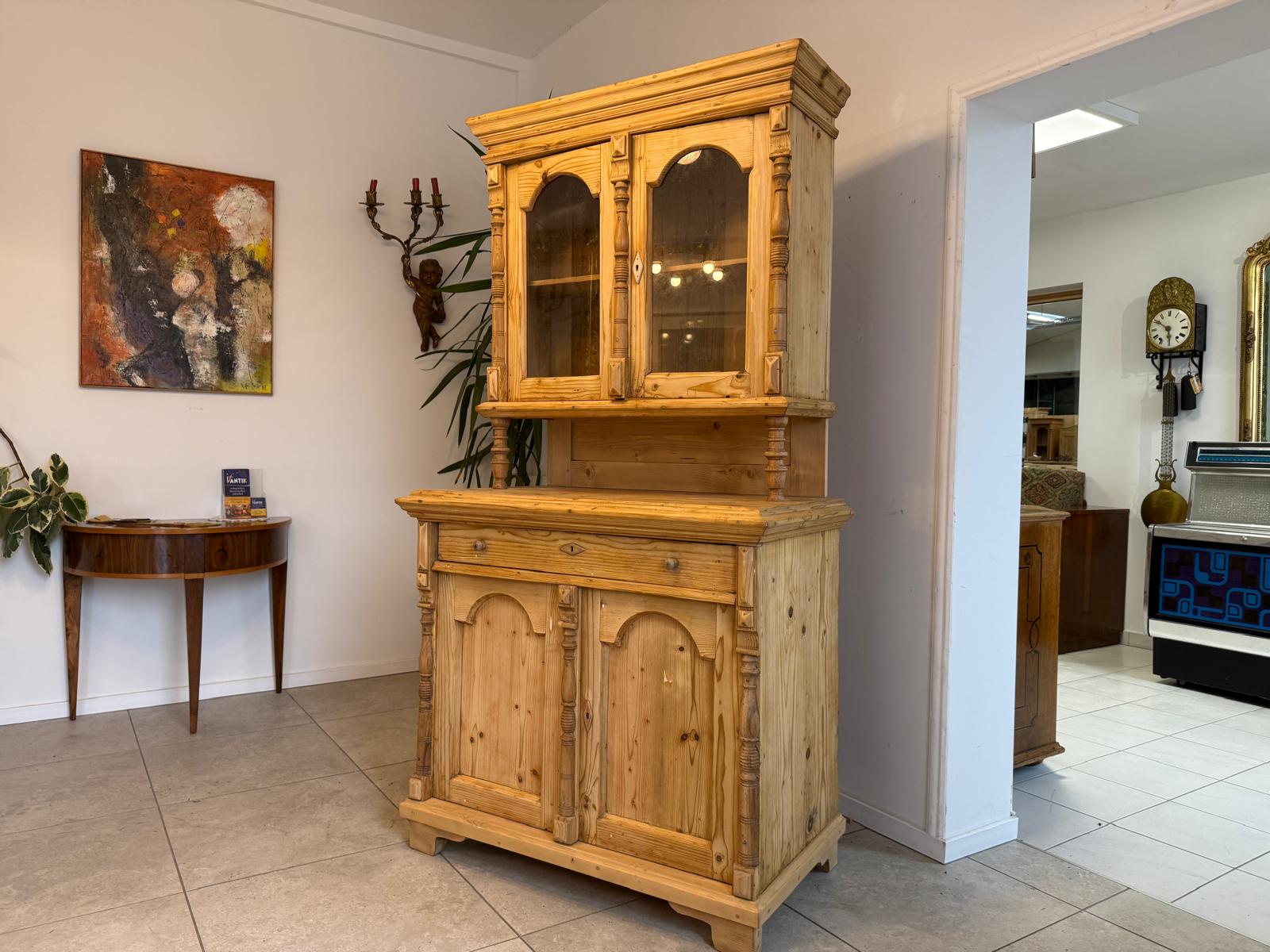 Restaurierte Gründerzeit Küchenkredenz Antike Bauernmöbel Vitrinenschrank D1084