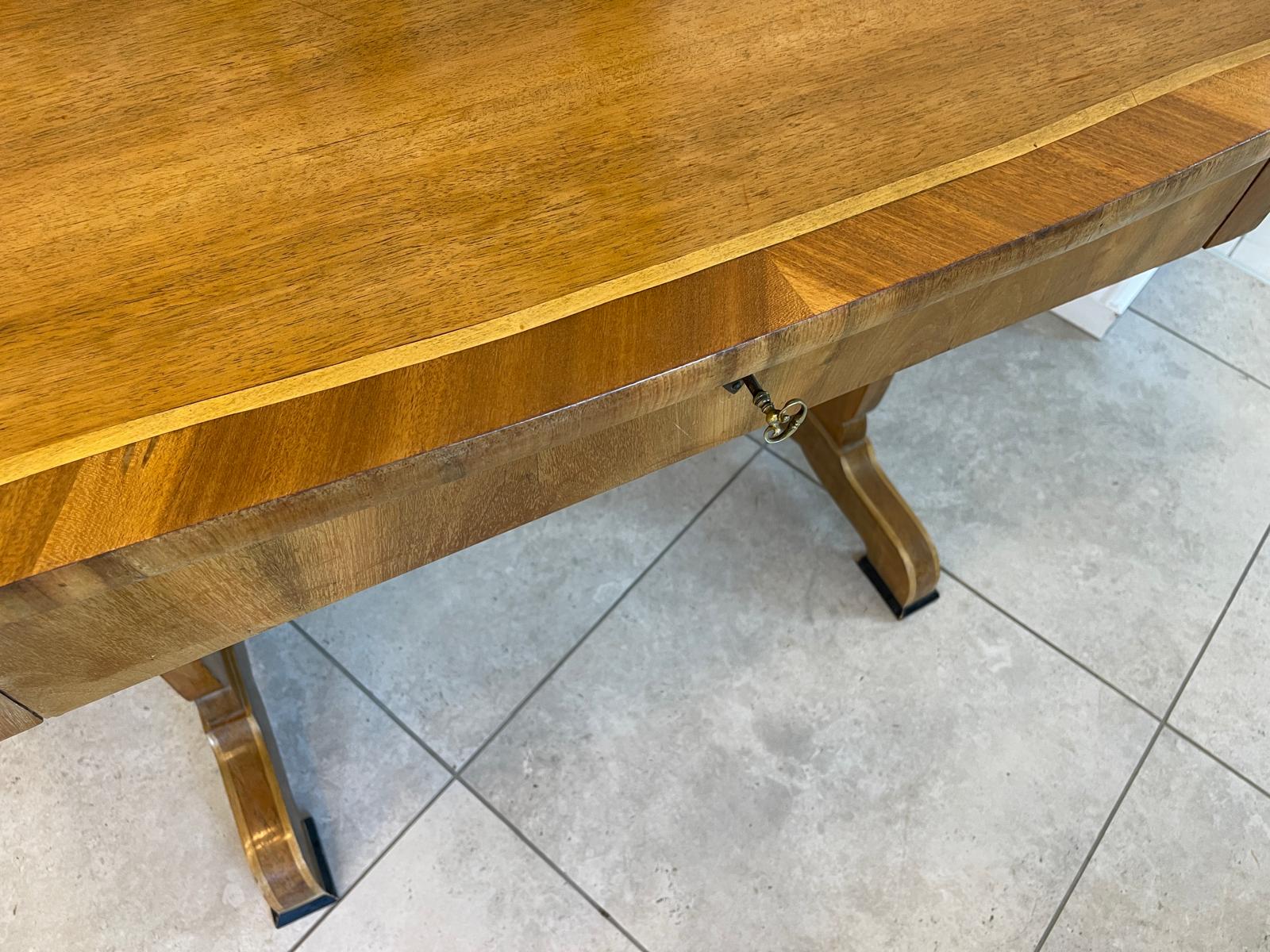 0d41d899-de64-40db-af7b-9a3316c7088e Originales Biedermeier Tischerl Nähtischerl A4774