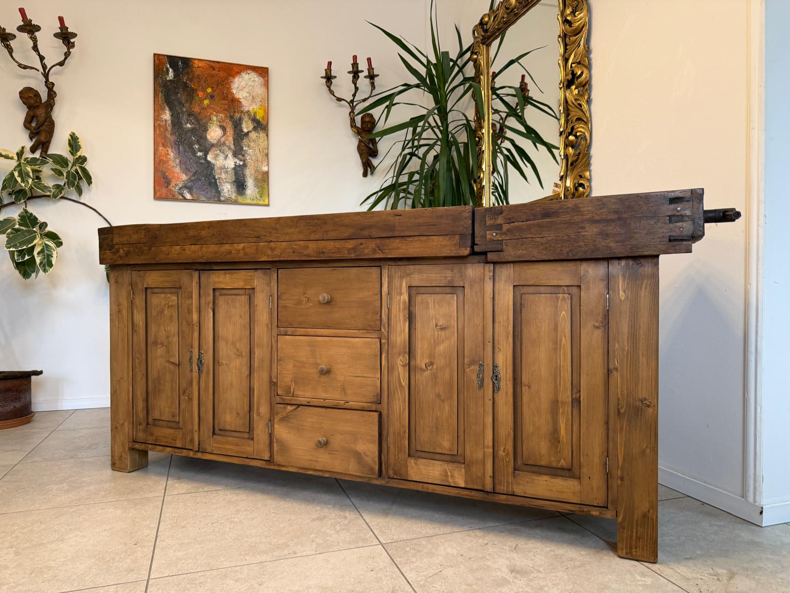 Historische Hobelbank Werkbank Pult Tresen Ladenschrank Designerstück D1248