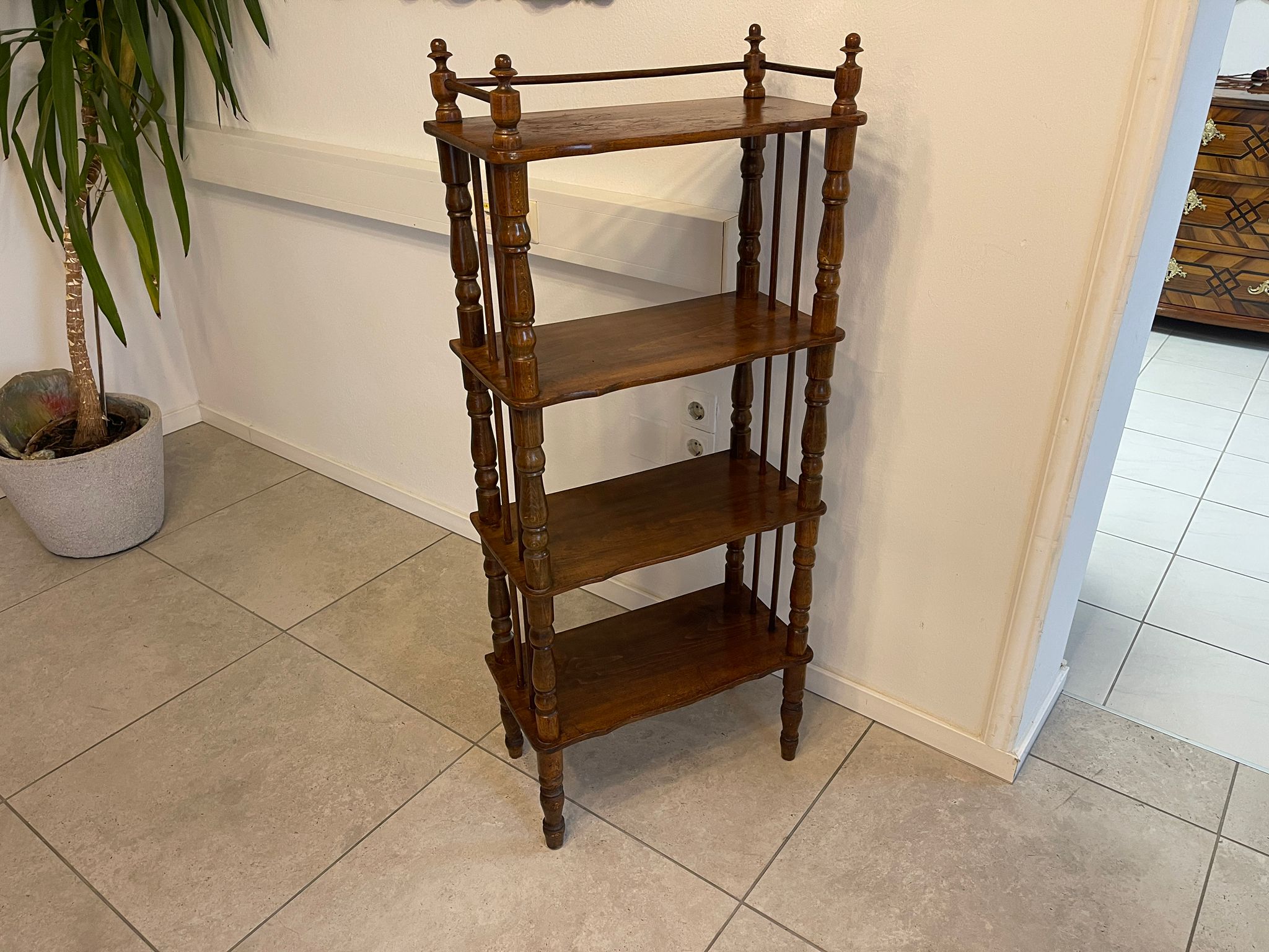 b649e6d0-e06b-4dc2-b7fa-56f12d679d51 Originale Historismus Etagere Stellage Ablage A5128