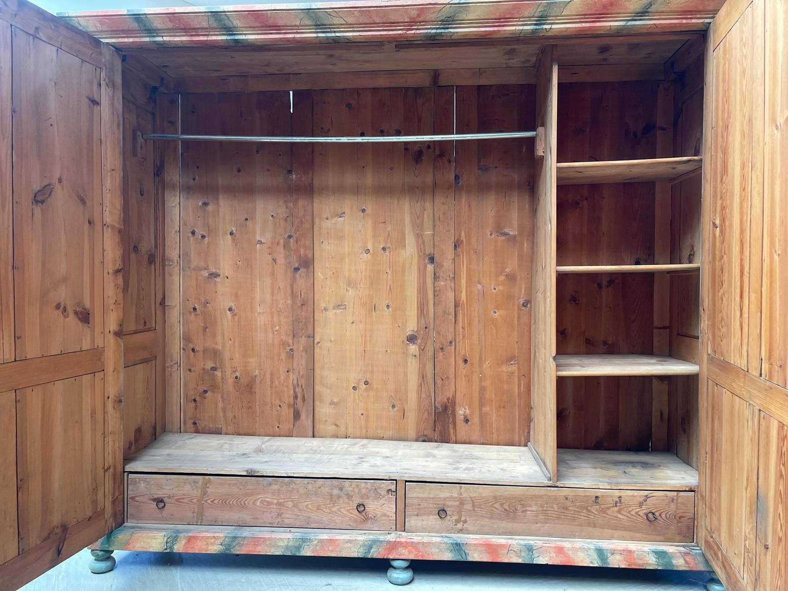 Antiker Sakristei-Schrank Antiquität Rarität Apostelschrank Bauernschrank Handbemalt G1304