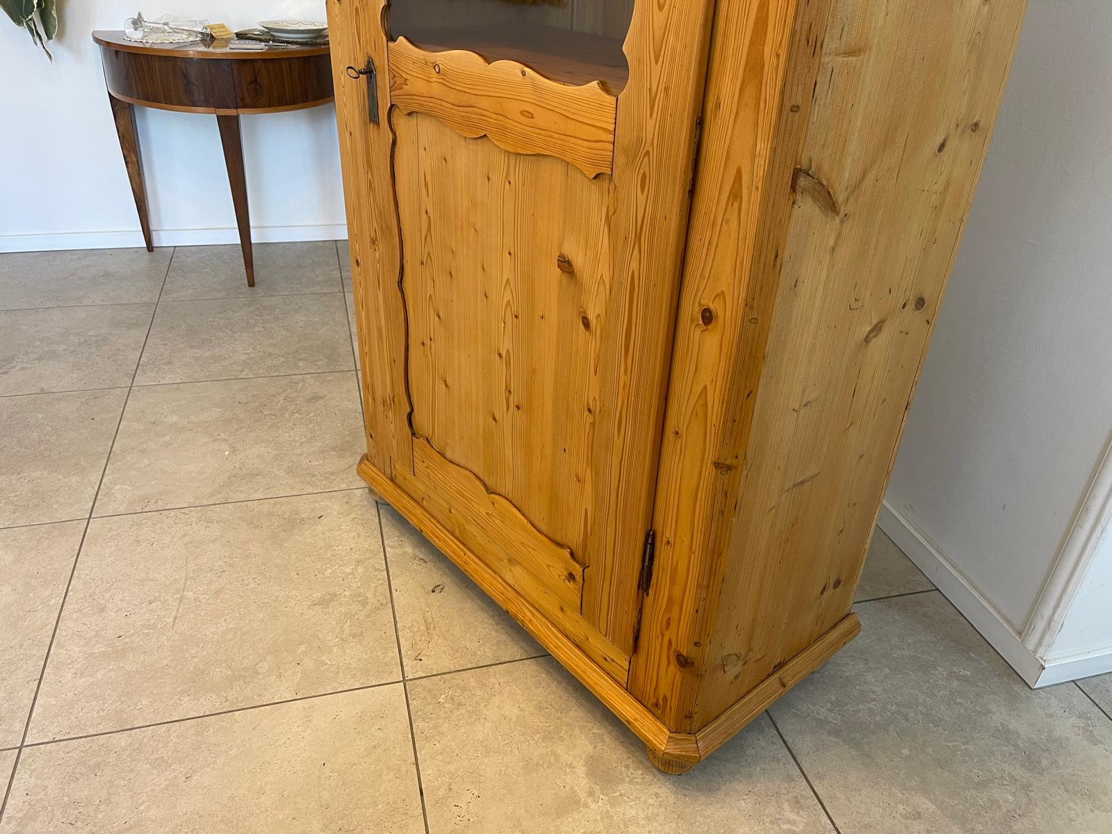 Bäuerliche Vitrine Bauernvitrine Bauernschrank Naturholz Bücherschrank Bauernmöbel G1184