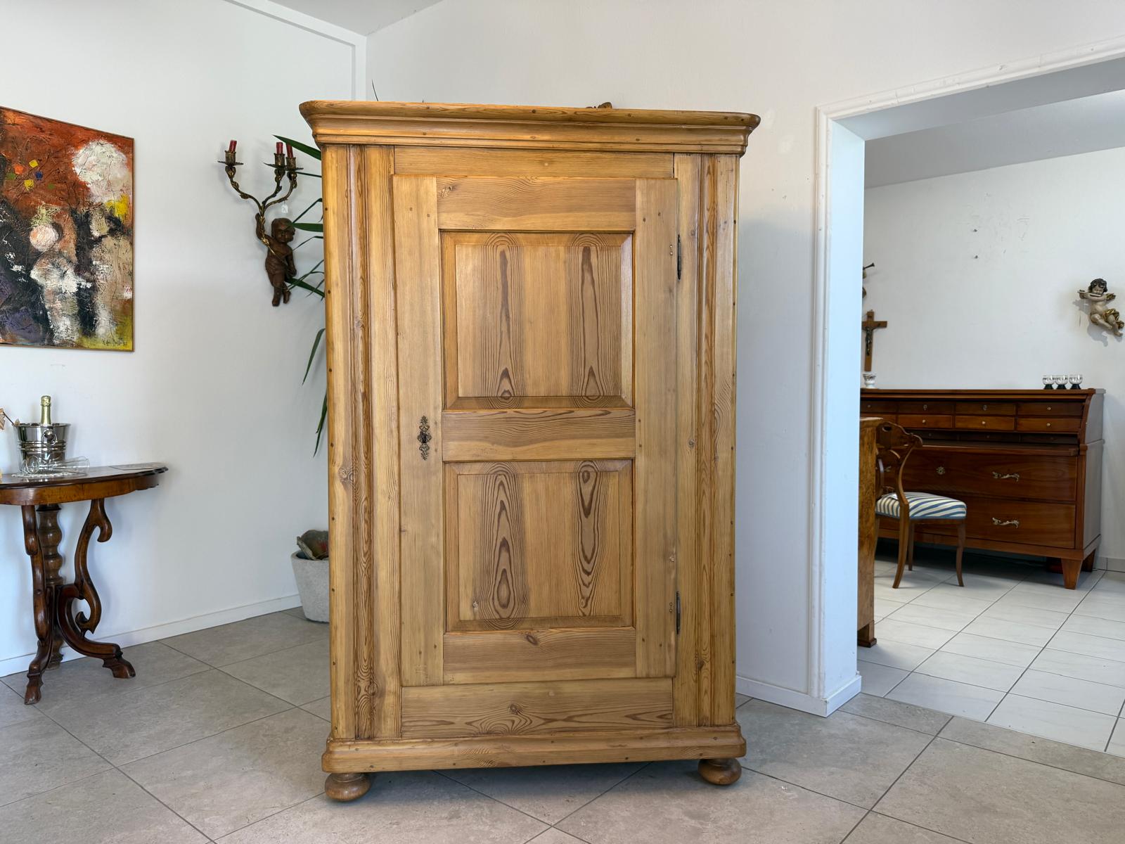 Originaler restaurierter Biedermeier Bauernschrank Naturholzschrank G1792