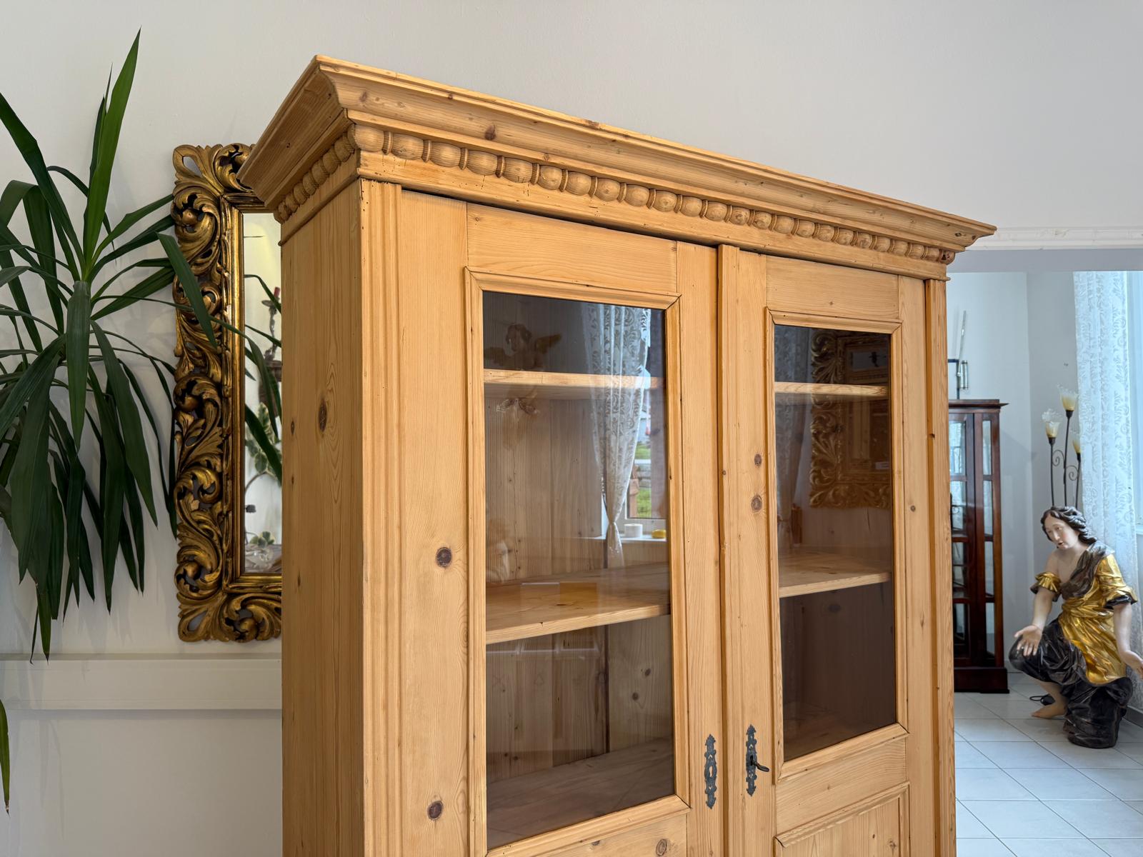 Bäuerliche Vitrine Bauernvitrine Bauernschrank Naturholz Bücherschrank G2117