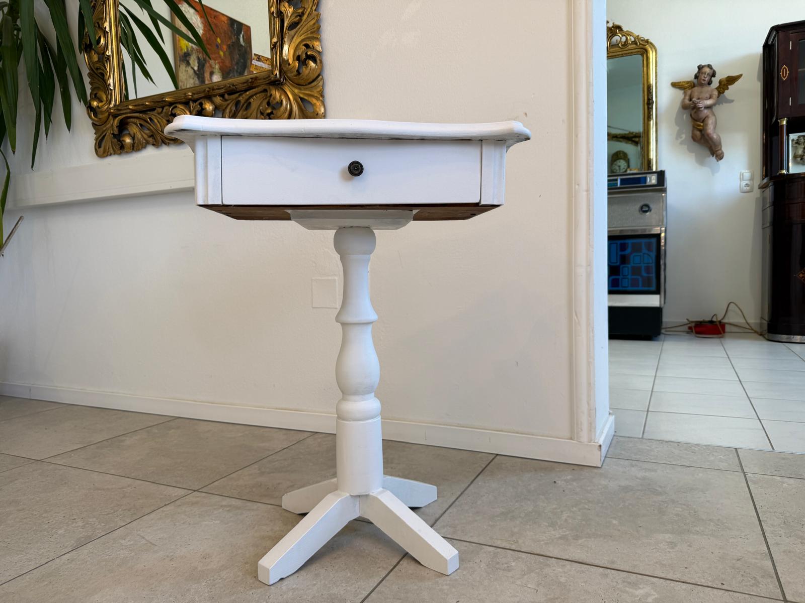 Bäuerliches Biedermeier Nähtischerl Chabby Chic D2334