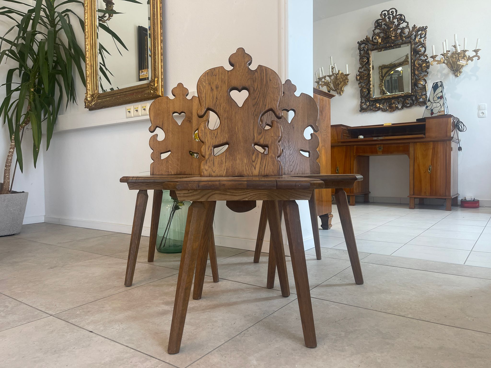 239590cd-8559-48a2-badd-d2c61f6eb887 3 alte Bauernsessel Stuhl Landhaussessel A4690