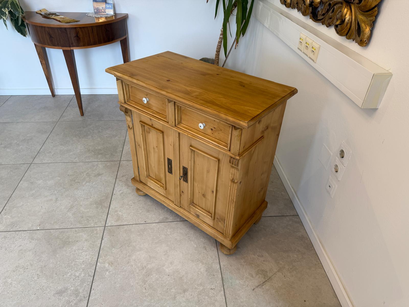 Bäuerliche Ladenkommode Apothekenschrank Anrichte D1015