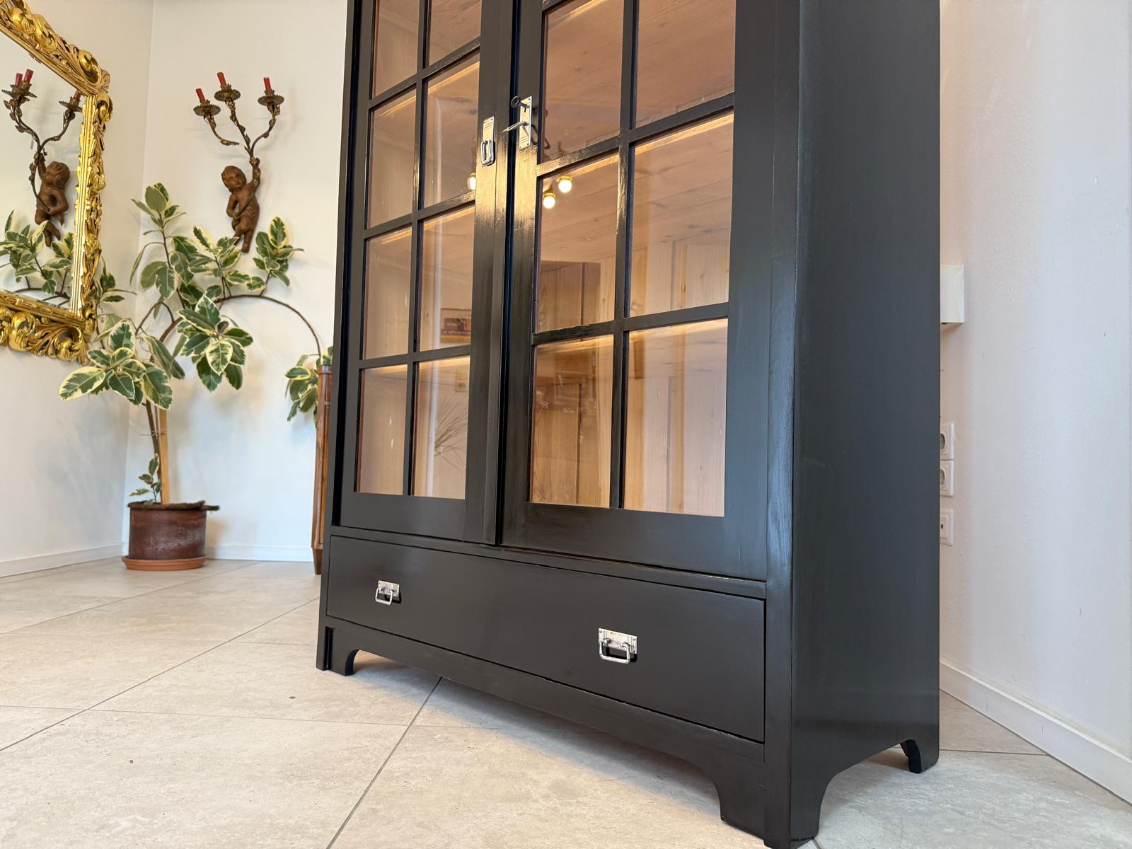 Sale Restaurierte Jugendstil Vitrine Bücherschrank Vitrinenschrank Schwarz Antik G2044