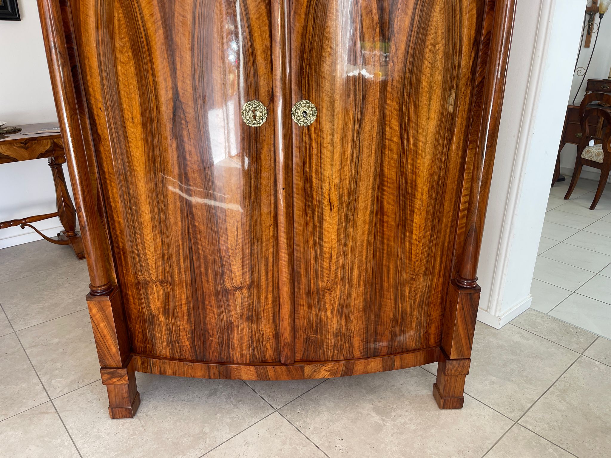 SALE Traum Empire Schrank Säulenschrank Restauriert Antiquität Marketiert G1378
