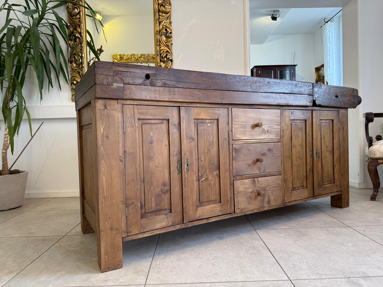 Historische Hobelbank Werkbank Pult Tresen Ladenschrank Designerstück D1255