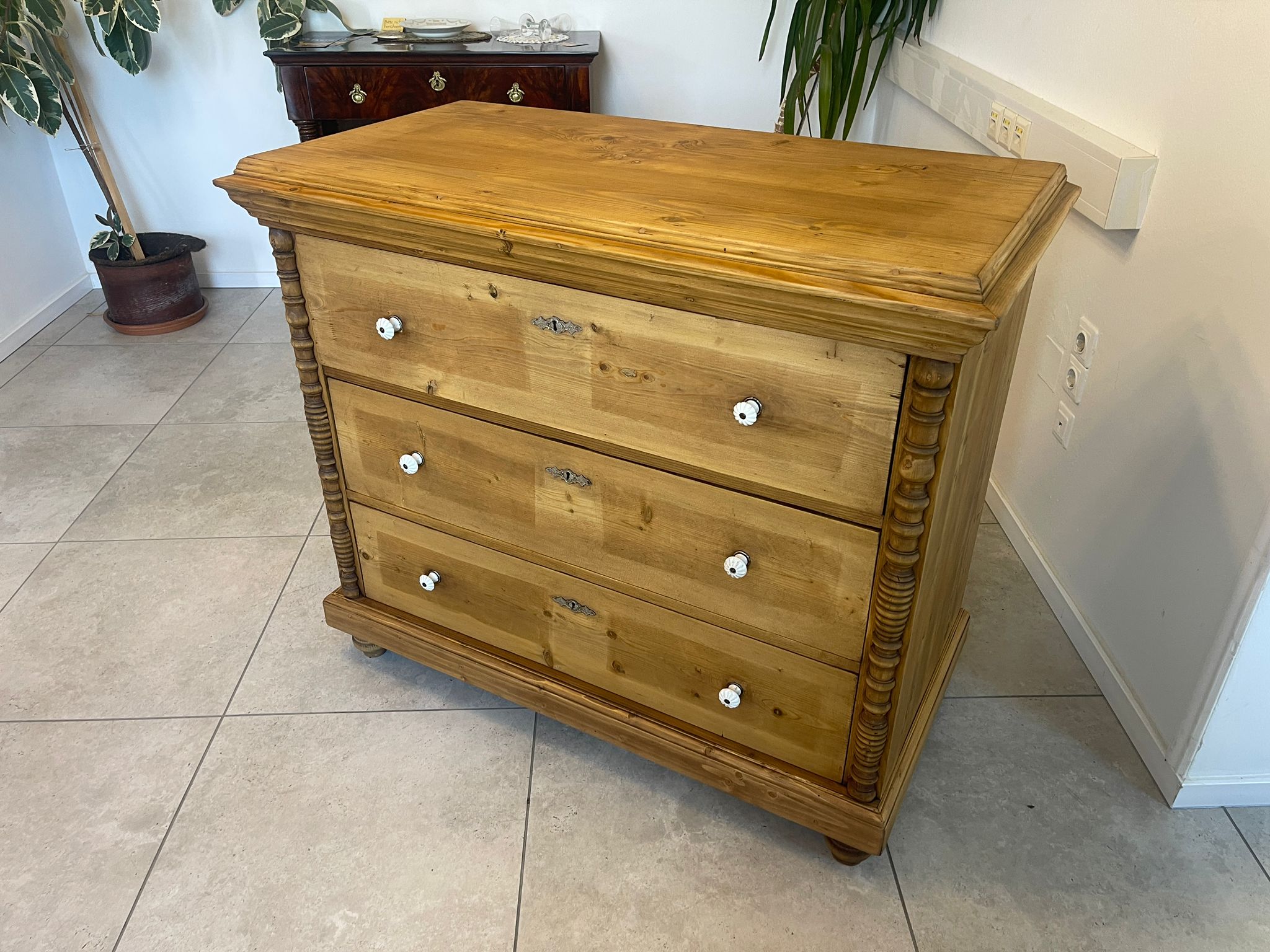 241a962c-8ef6-4289-9820-b4a06467cf9f Restaurierte Biedermeier Kommode Ladenkommode A4851