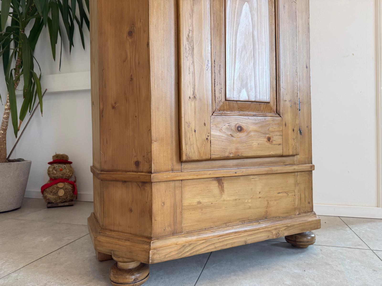 Restaurierter 1 türiger Bauernschrank Barocker Naturholzschrank Weichholz D1016