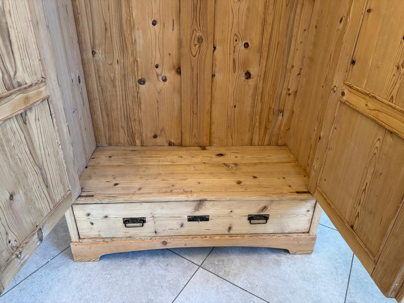 Jugendstil Bauernschrank Naturholzschrank Garderobenschrank D1012