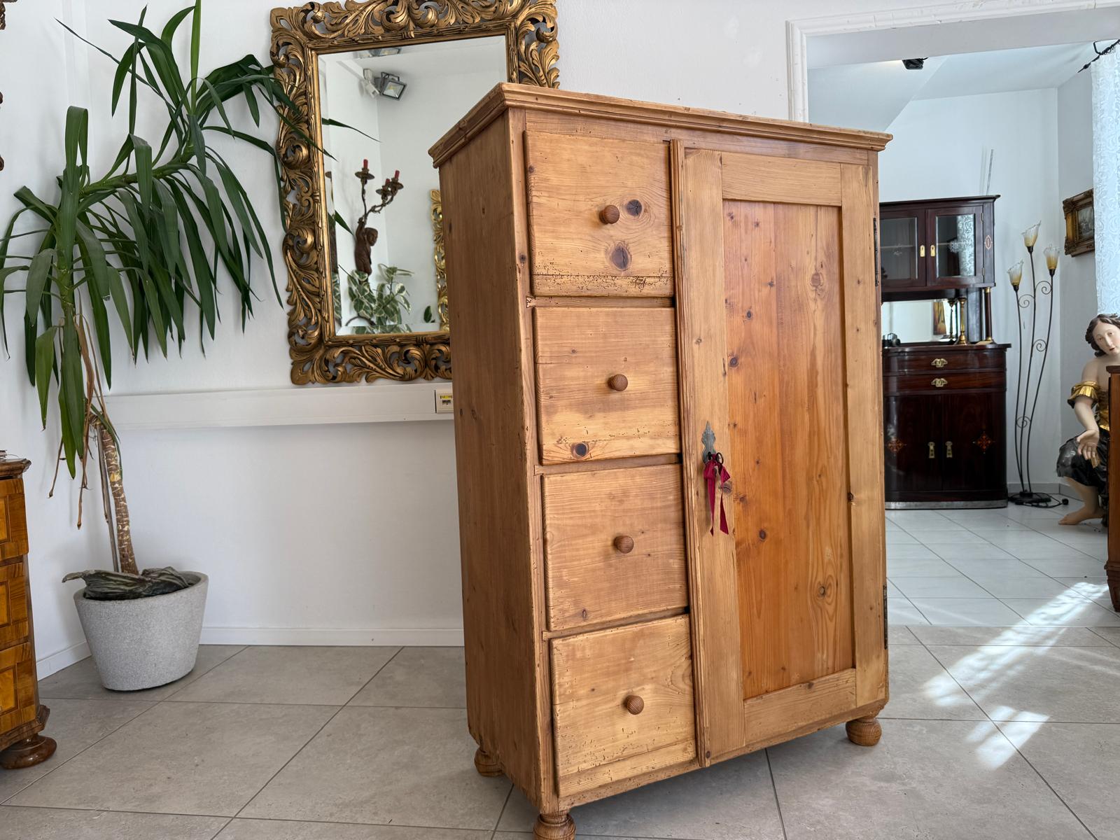 Uriger Biedermeier Brotschrank Almerschrank Speiskasten Bauernkasten D2783