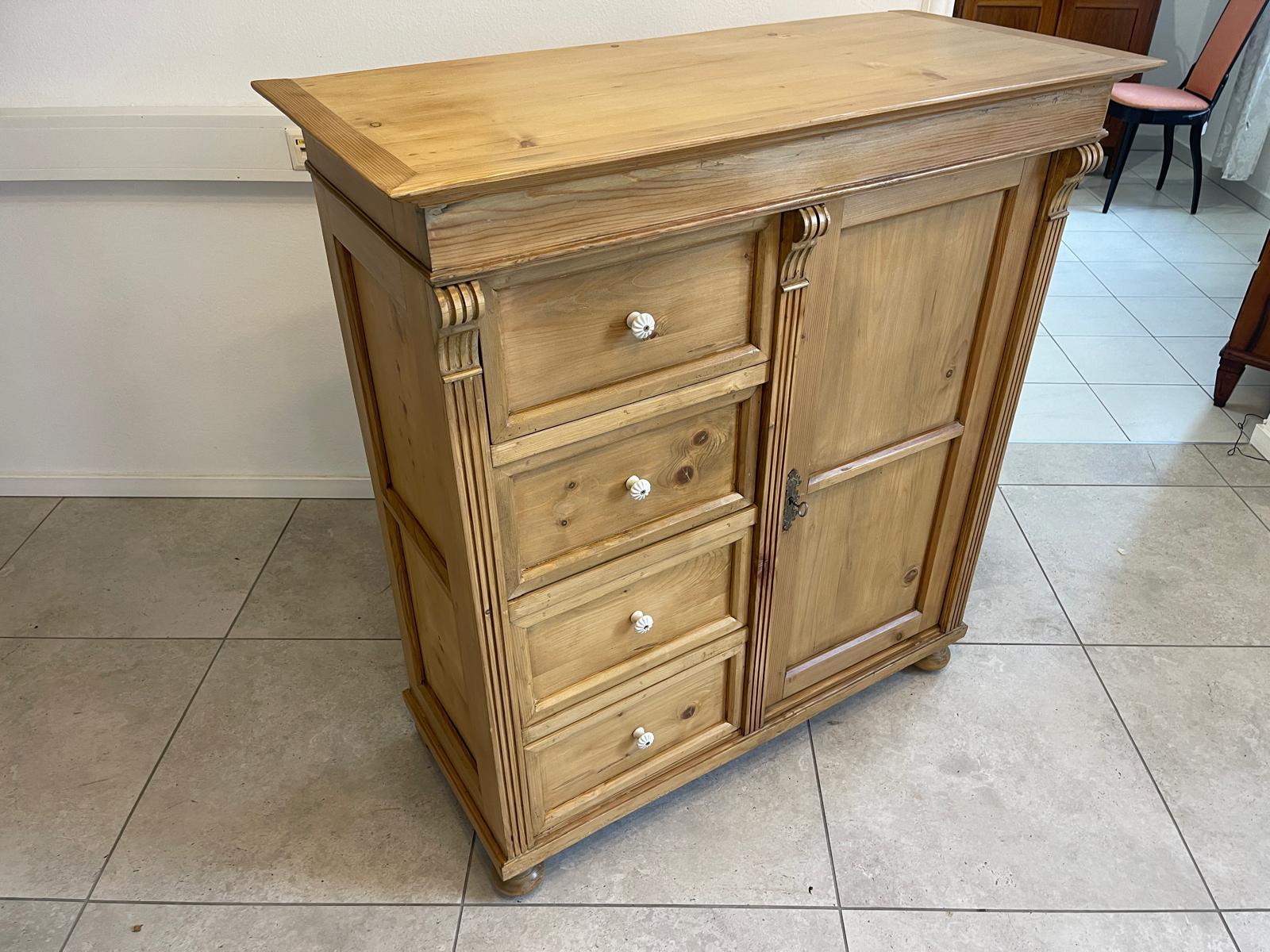 ALTER uriger Brotschrank Almerschrank Speiskasten Bauernmöbel Bauernkasten A5474