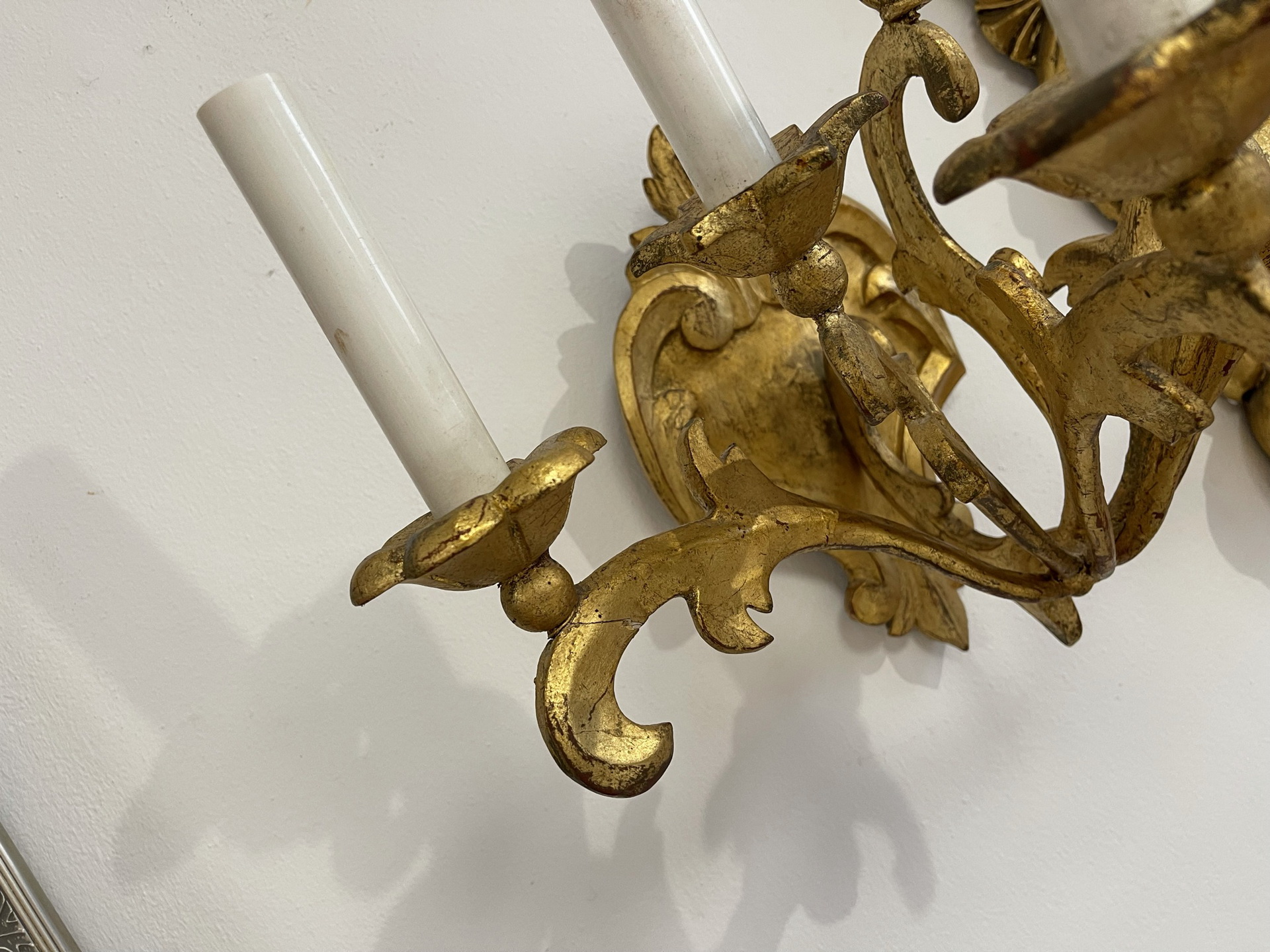 Biedermeierschreibtisch-Barocktisch_350 originale 2 Barock Wandleuchter Holzwandleuchter Barockleuchter A3204