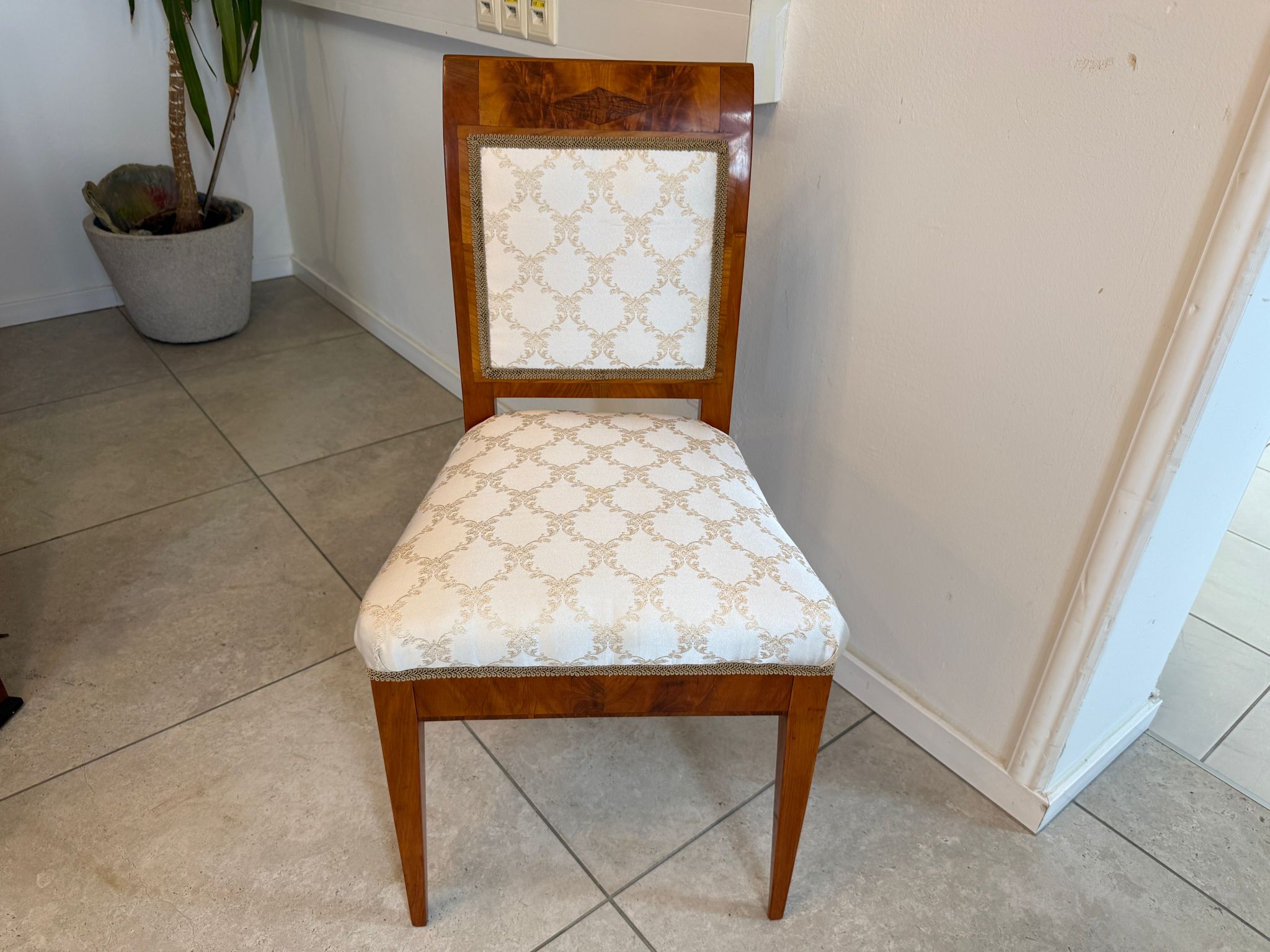 SALE Restaurierter Biedermeier Sessel Nussholz Stuhl Antiquität D1196