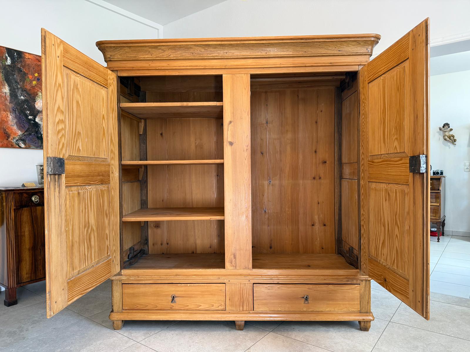 Originaler Bauernschrank Biedermeierschrank Hallenschrank Bauernkasten G2094