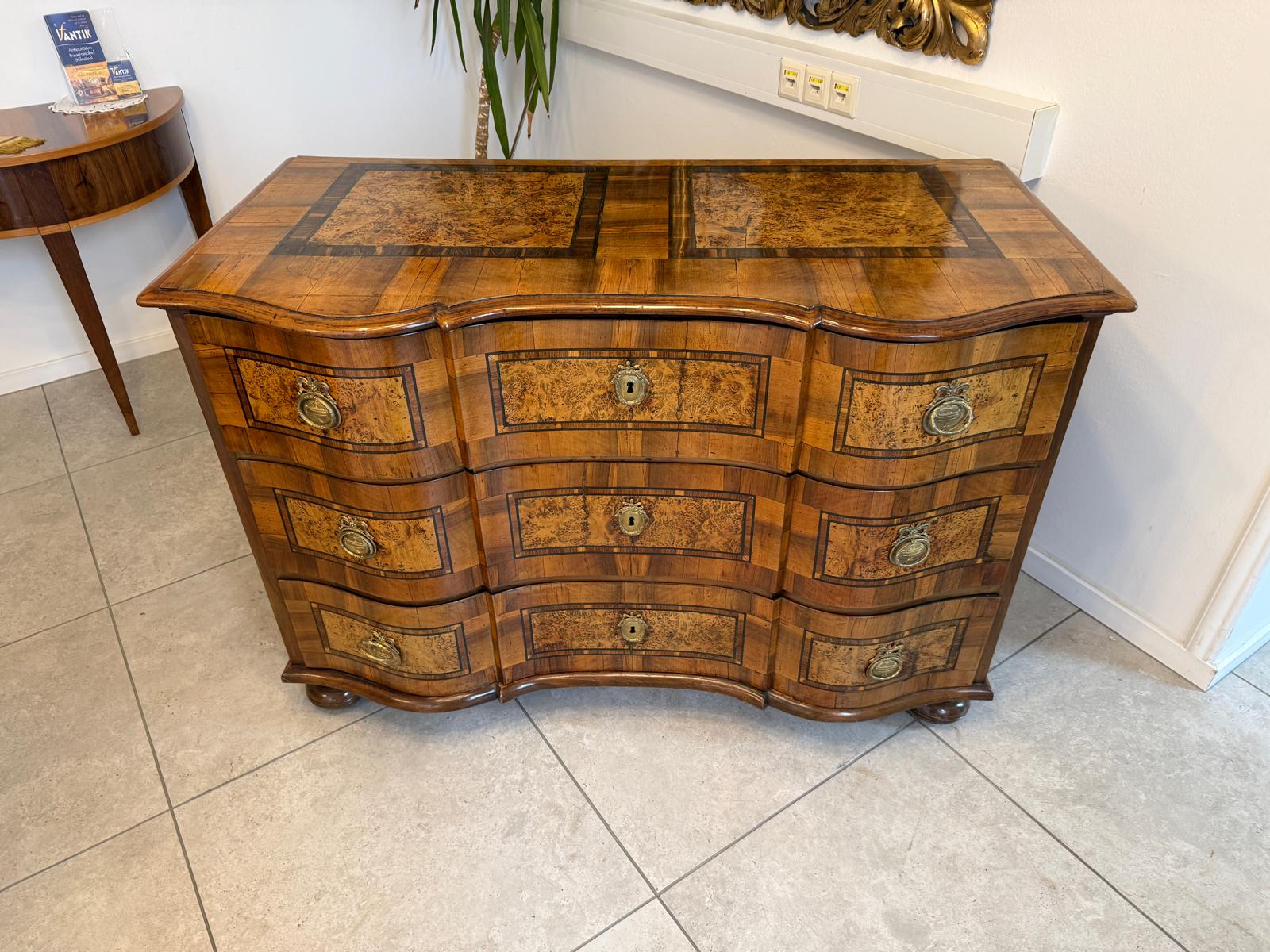 Authentische Barock Kommode Obstholz Marketerien Antiquität Nussholz  G2375