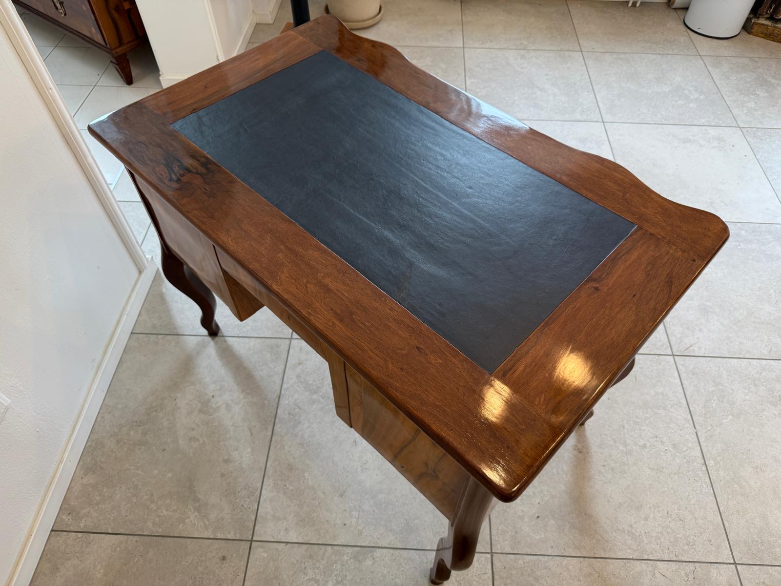 Sale Restaurierter Spätbiedermeier Damen Schreibtisch Sekretär Antiquität G1835-1