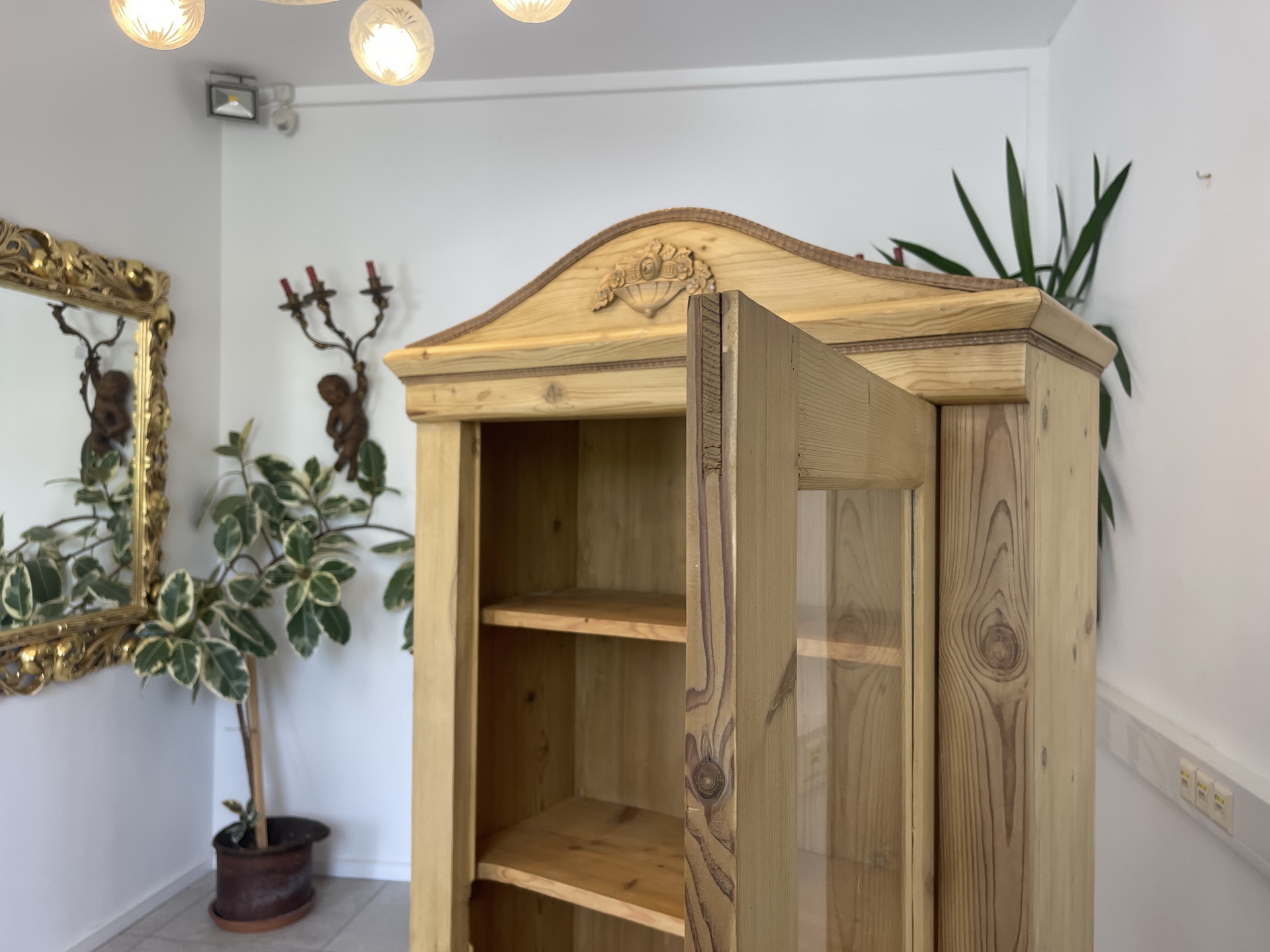 IMG_8426 Biedermeier Vitrine Naturholz Bücherschrank Bauernschrank  A4403