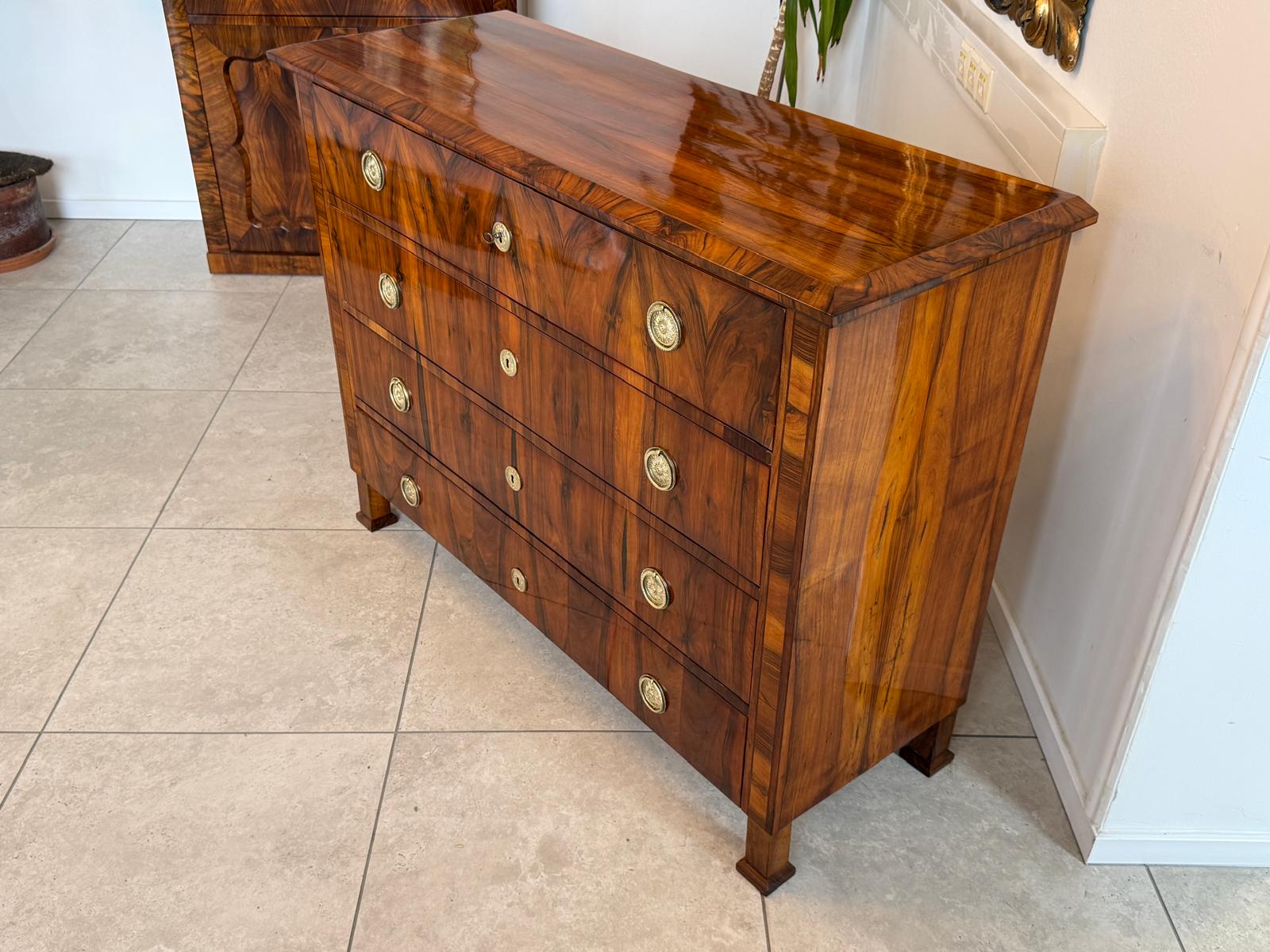 Biedermeier Kommode 4 Ladenkommode Nussholz Antiquität Restauriert D2478