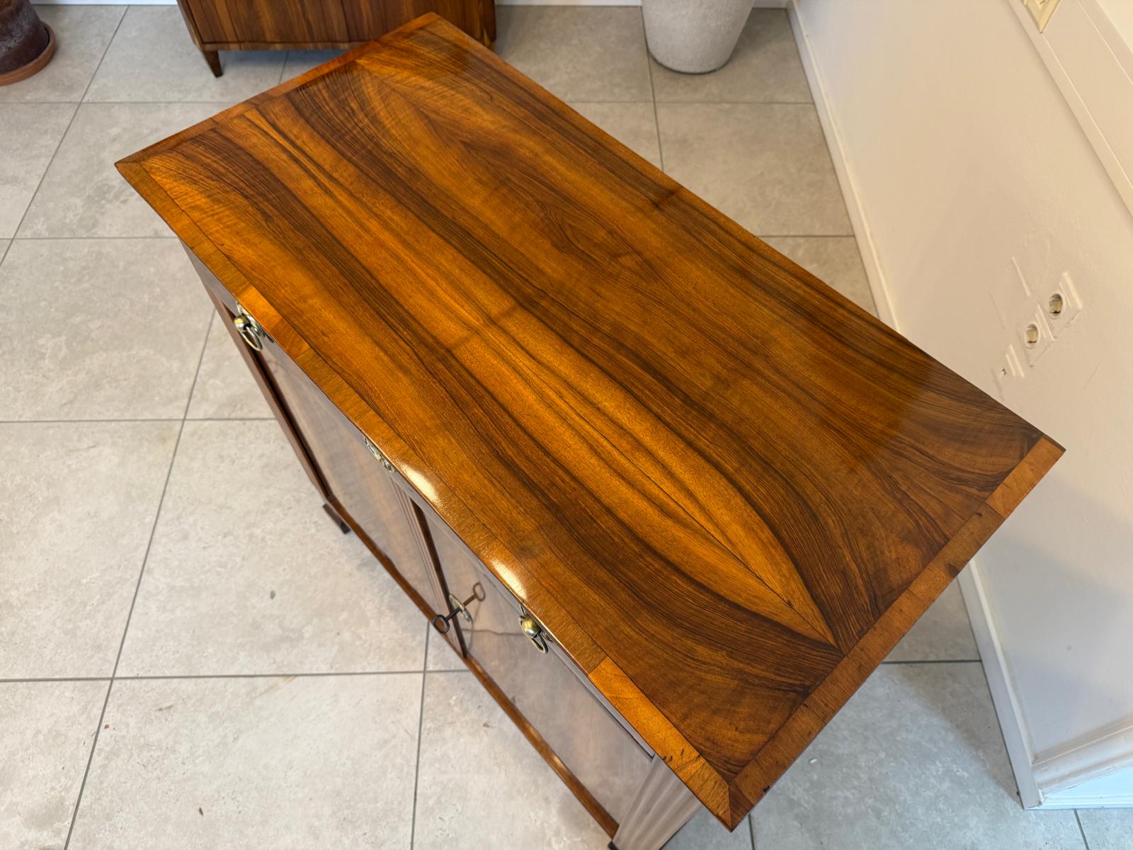 Sale Restaurierte Biedermeier Anrichte Trumeau Nussholz Antiquität G2081