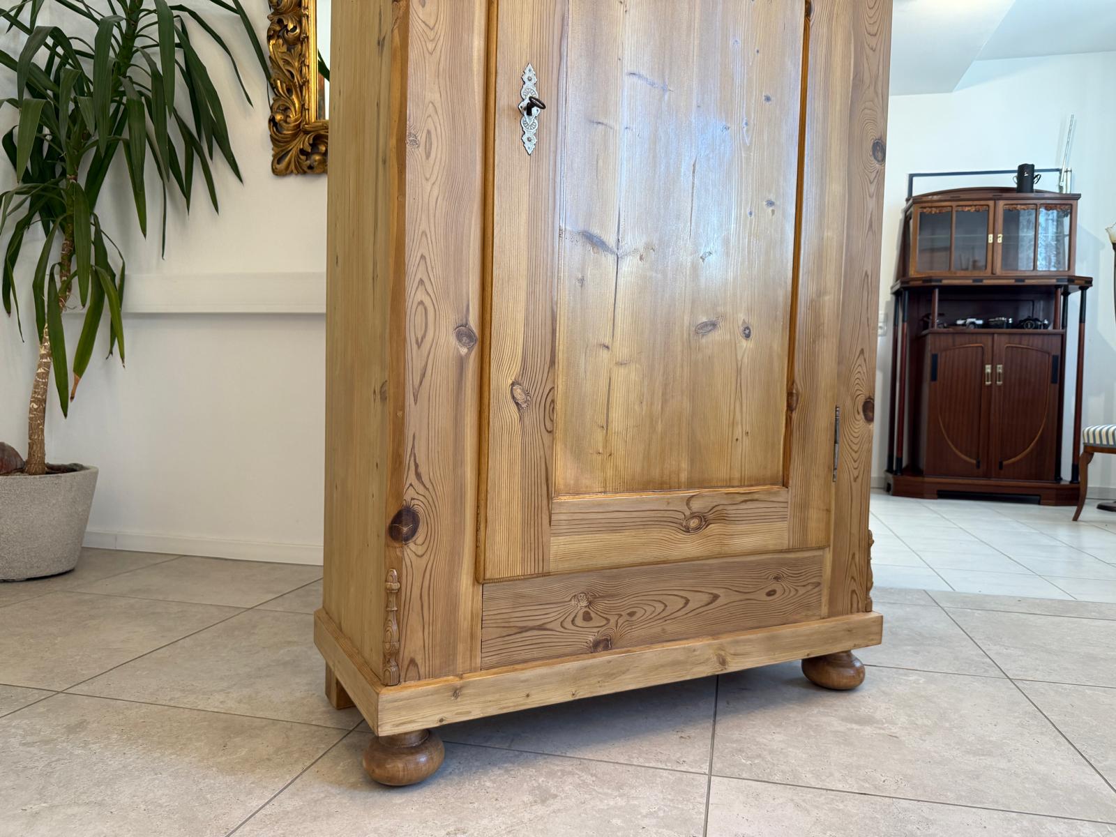 Originaler restaurierter Biedermeier Bauernschrank Naturholzschrank G1793