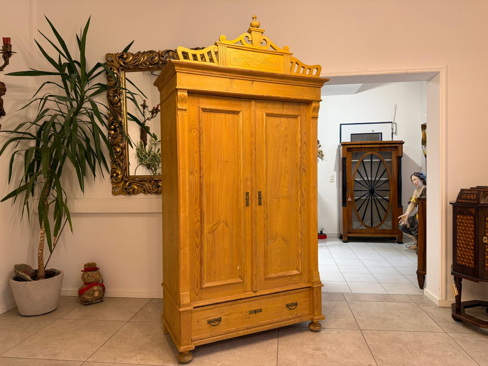 Gründerzeit Bauernschrank Bauernkasten Garderobenschrank Weichholz G2400