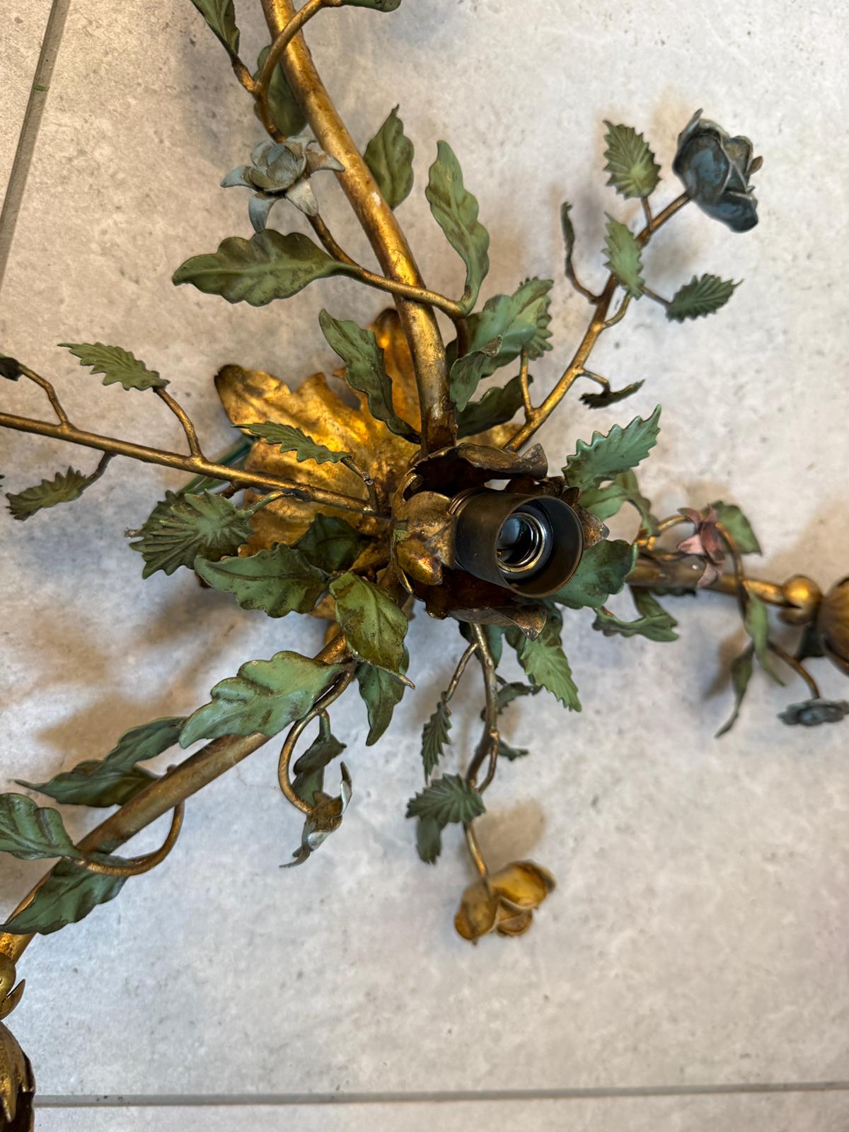 Florale Figurale Wandleuchte Metallleuchte Luster D1066