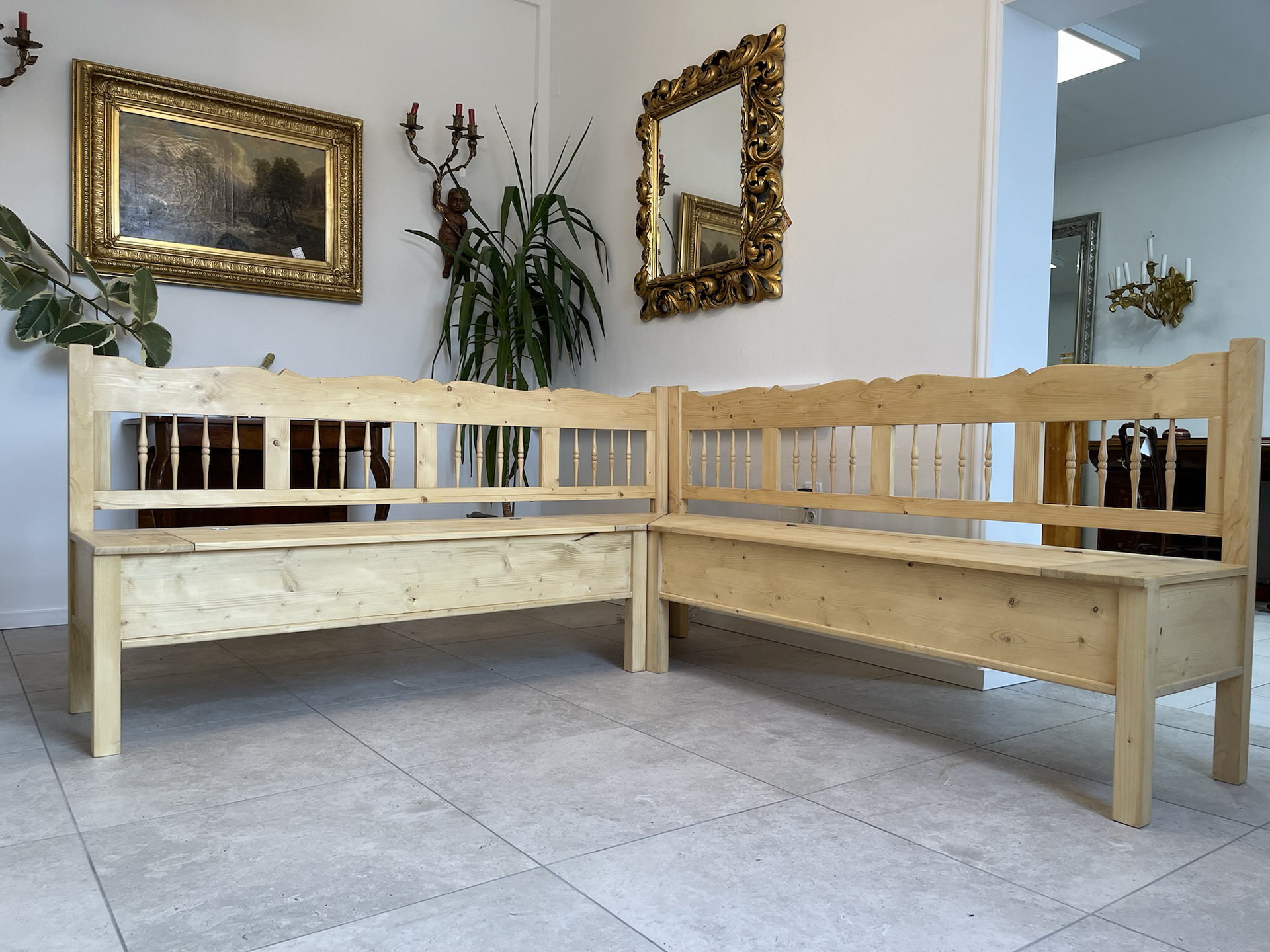 kleiderschrank-leiderkasten-biedermeier_67 Bauernstube Eckbankgruppe Bauernstube A3544 - Massiv, Landhausstil, Truhenfunktion