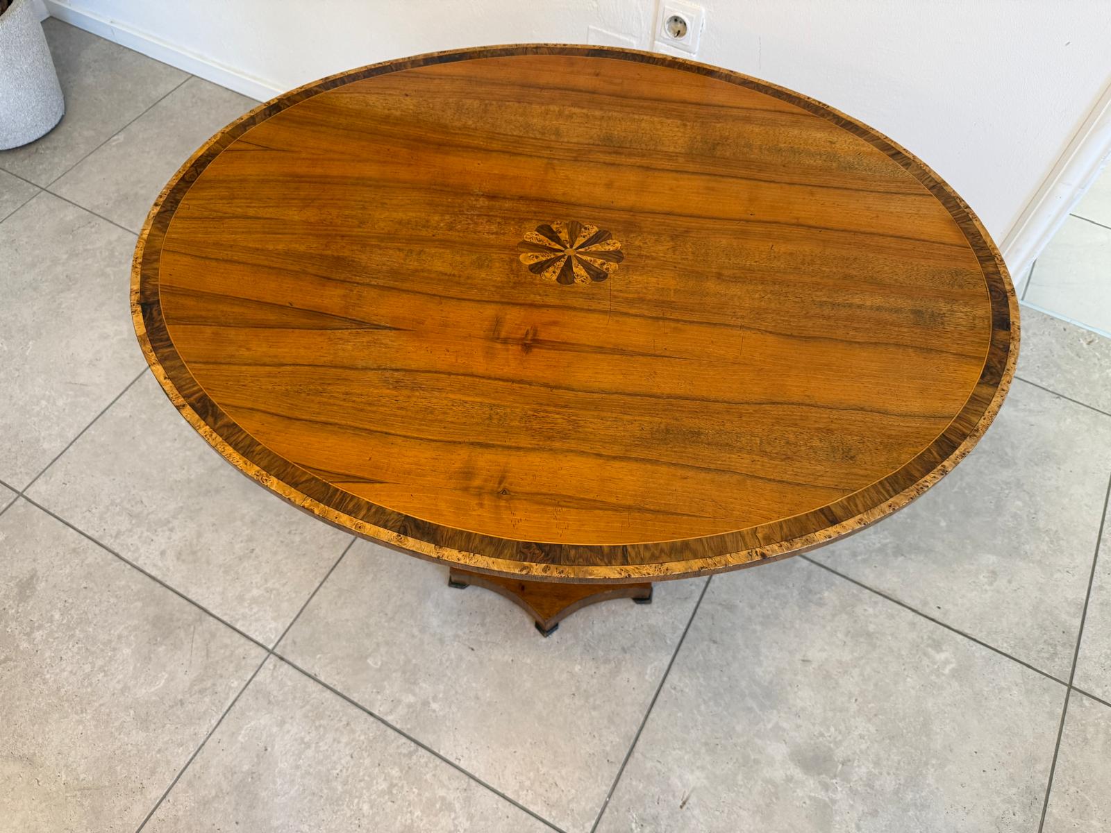 Originales ovales Biedermeier Tischerl Vasentisch Stempeltisch G1991