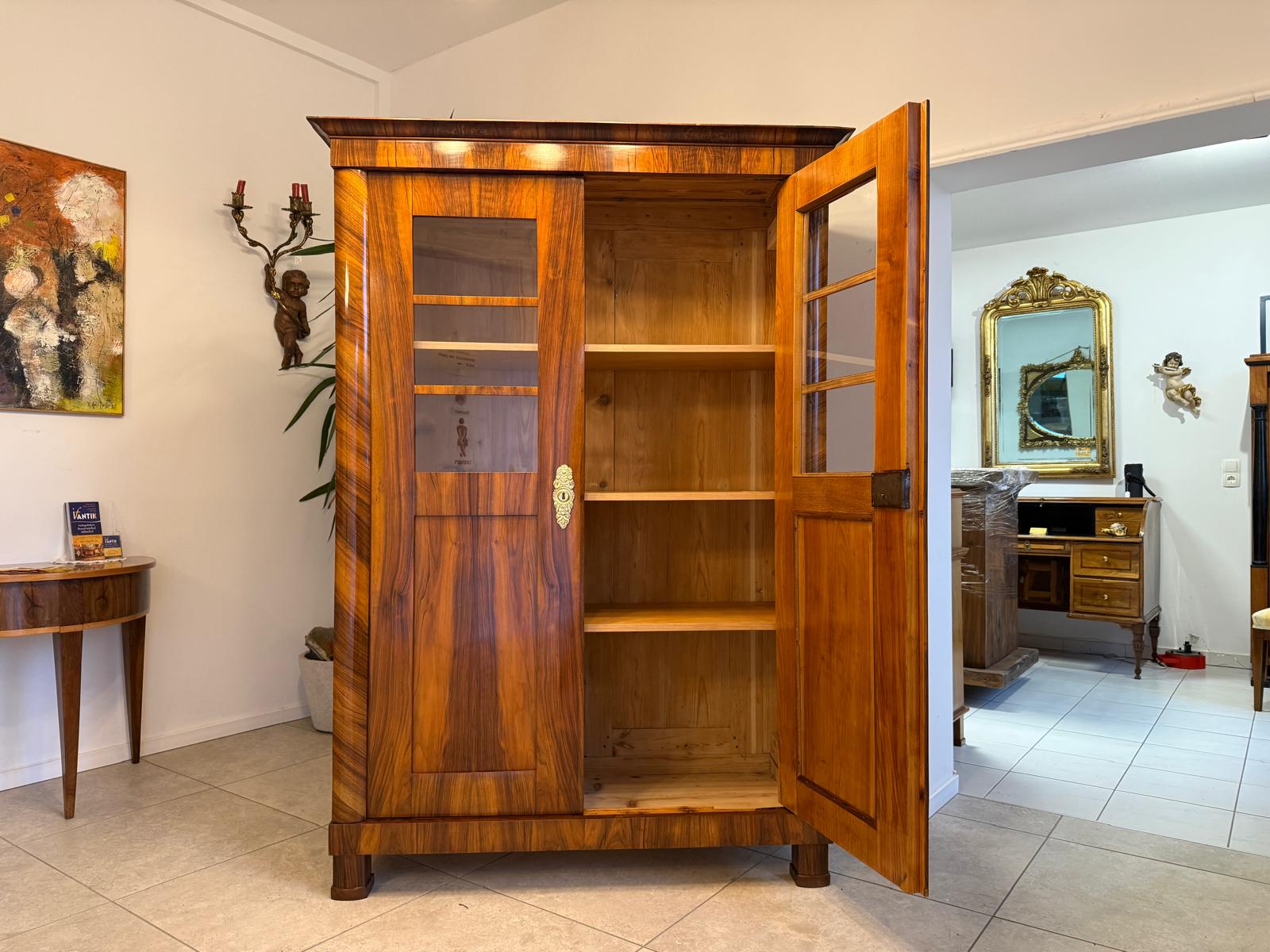 SALE Restaurierte Biedermeier Vitrine Bücherschrank ANTIQUITÄT G2393