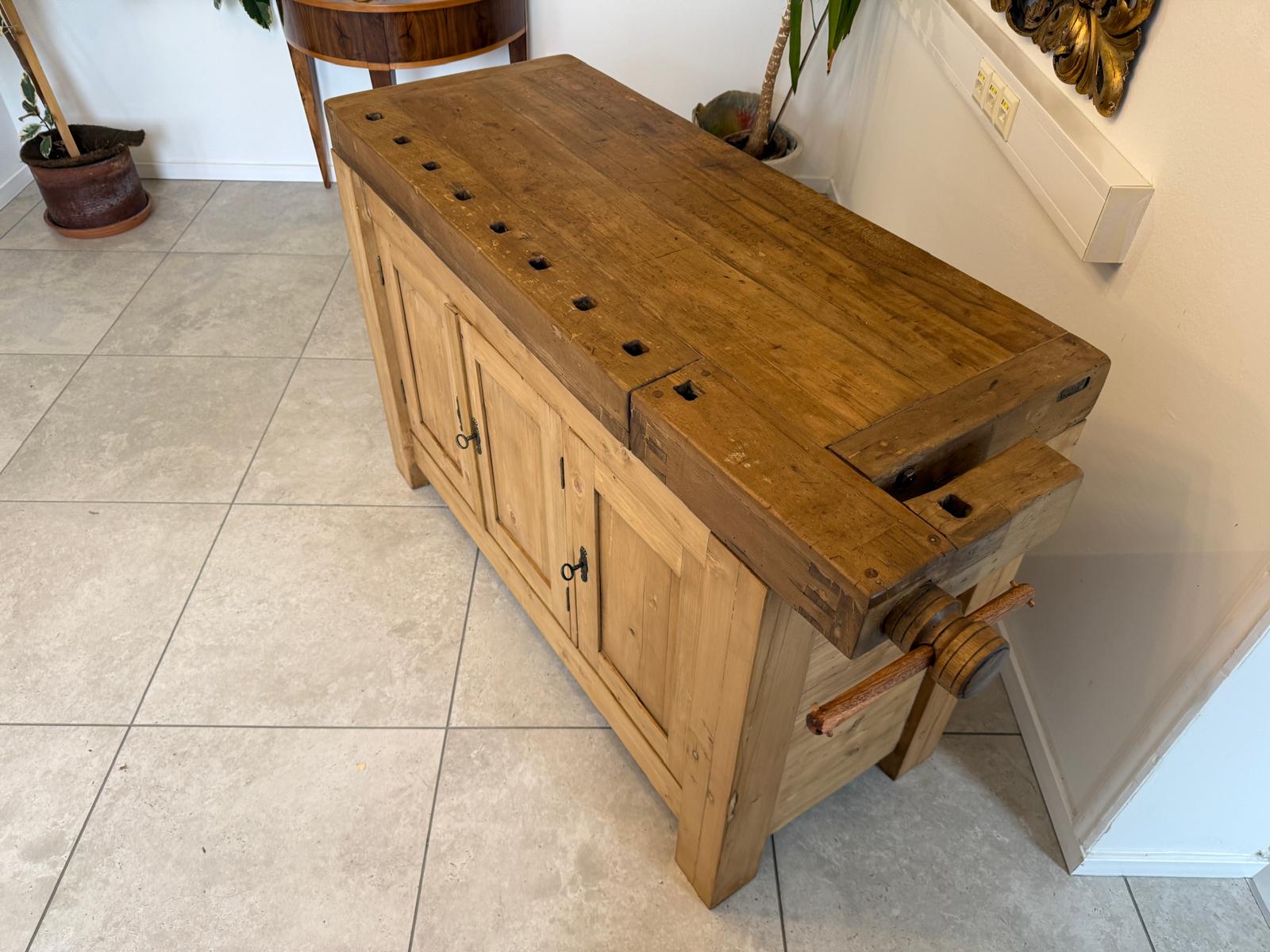 Urige Hobelbank Werkbank Pult Tresen Ladenschrank Antik G2253