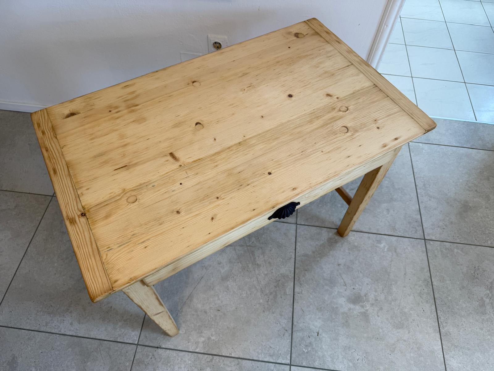 Bäuerliches Jugendstil Tischerl Beistelltisch Bauerntisch G2028