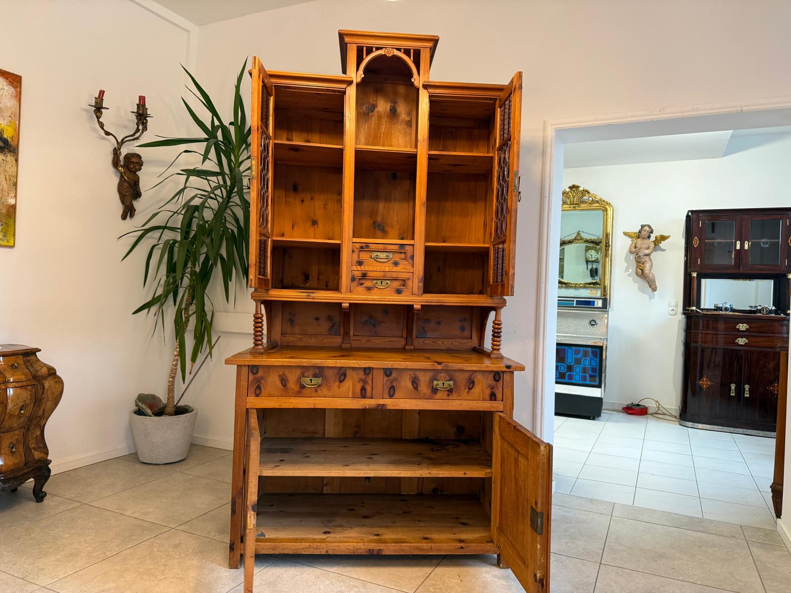 Alte Zirbenholz Kredenz Küchenvitrine Butzenglas Küchenschrank Landhausstil D1160