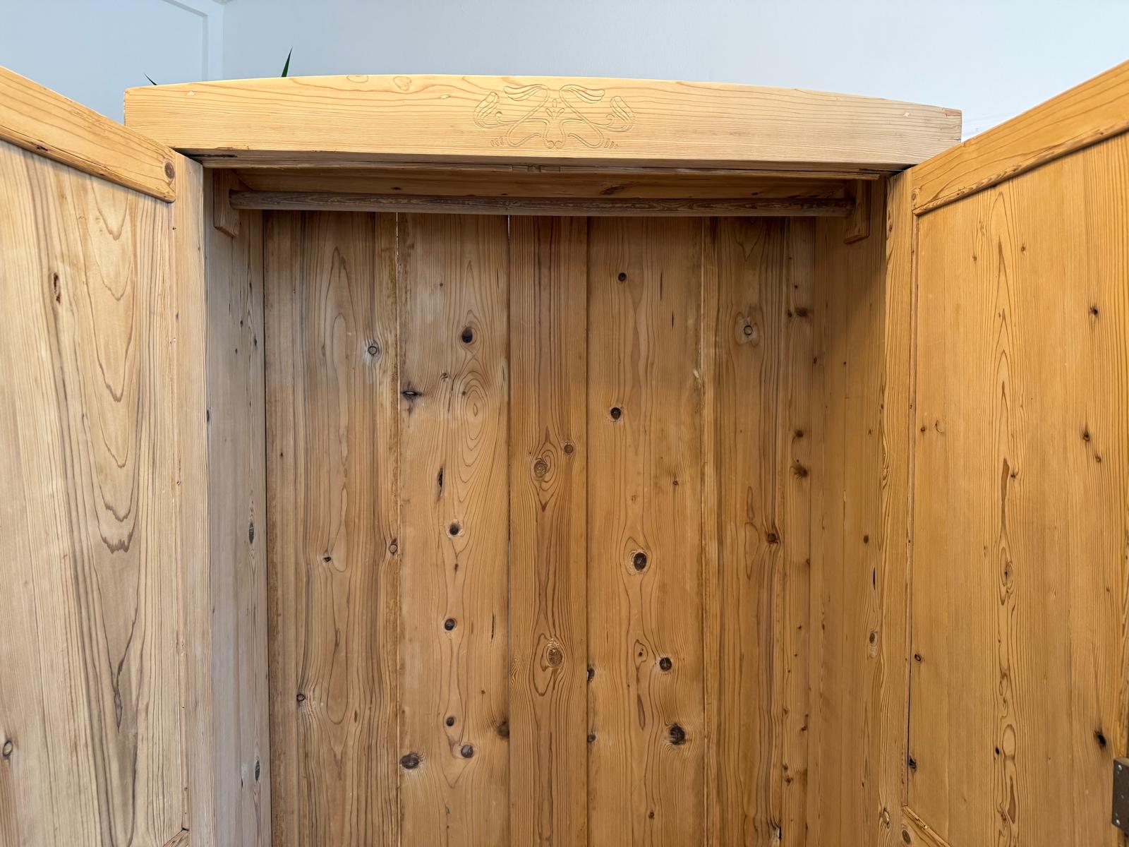 Jugendstil Bauernschrank Naturholzschrank Garderobenschrank D1012