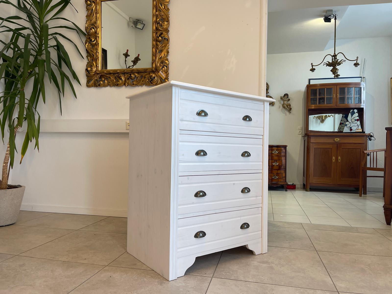 Bäuerliche Anrichte Sideboard Kommode Naturholz Fichtenholz Weiss G1073