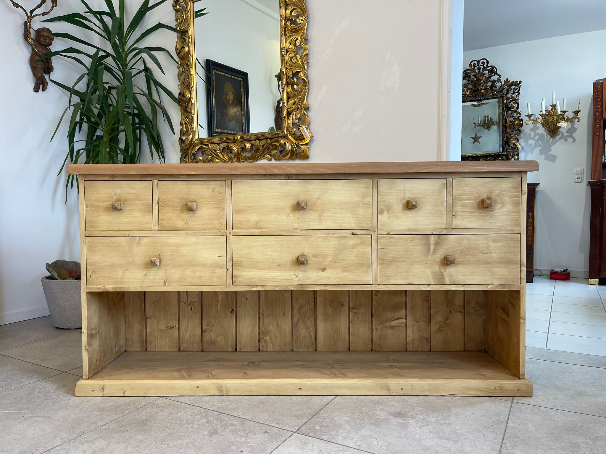 4e784e86-05e1-44c2-a9cb-f63b2e7d14dd urige massive 8 Ladenkommode Apothekerschrank A4115
