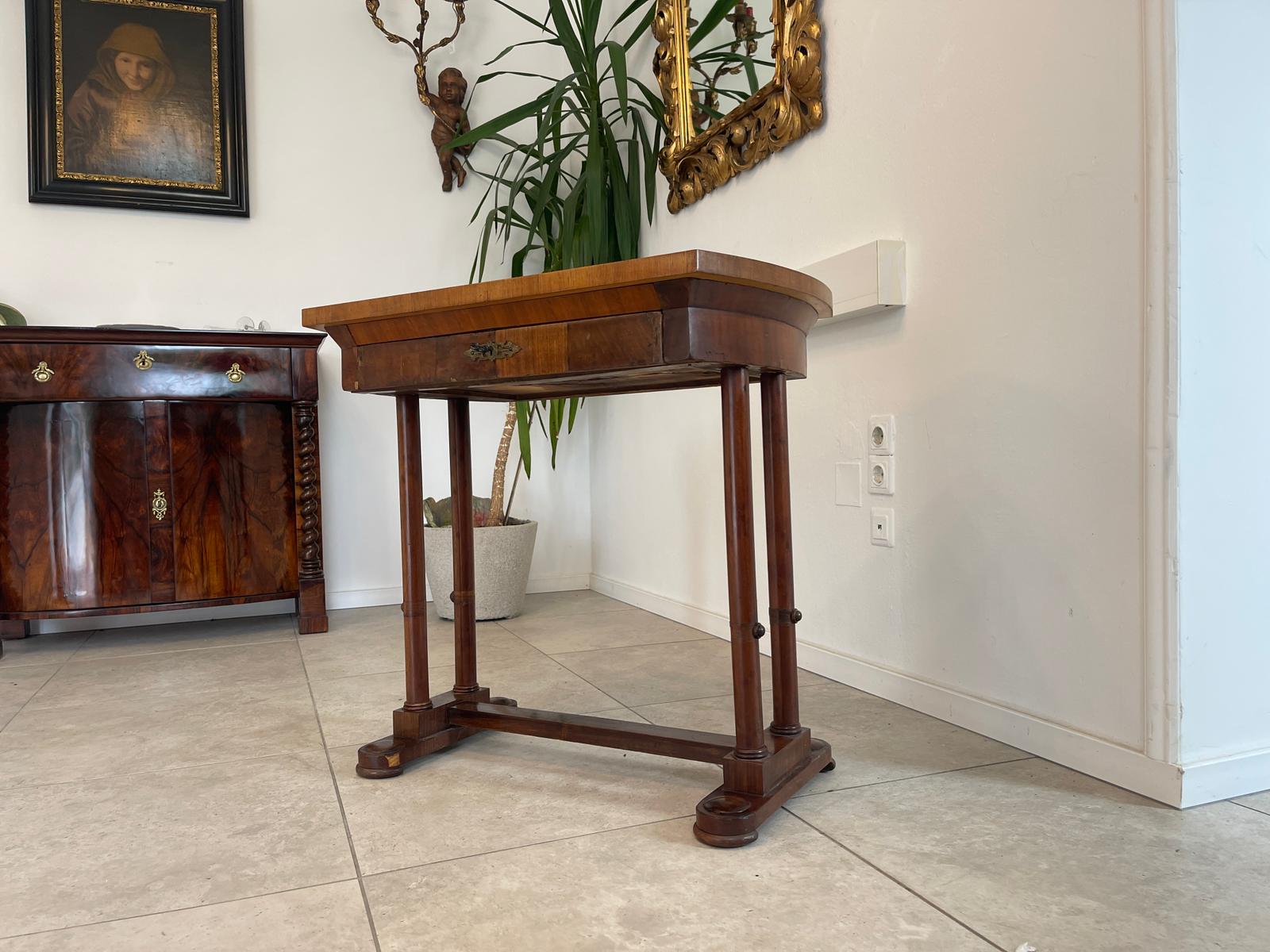 8ed4186b-0c06-43dd-a4ea-df5898c526f5 Originales Biedermeier Tischerl Nähtischerl A4935