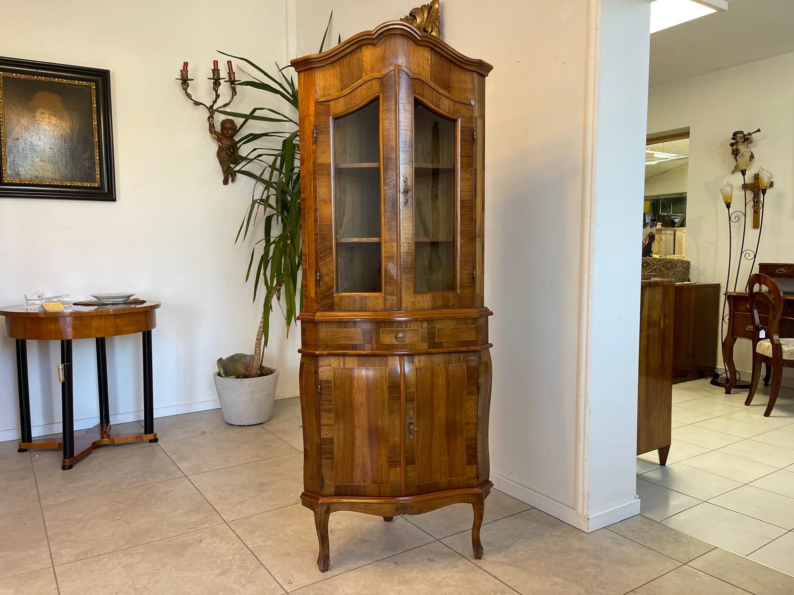Traum Vitrine im Barockstil Eckvitrine Eckschrank G1262